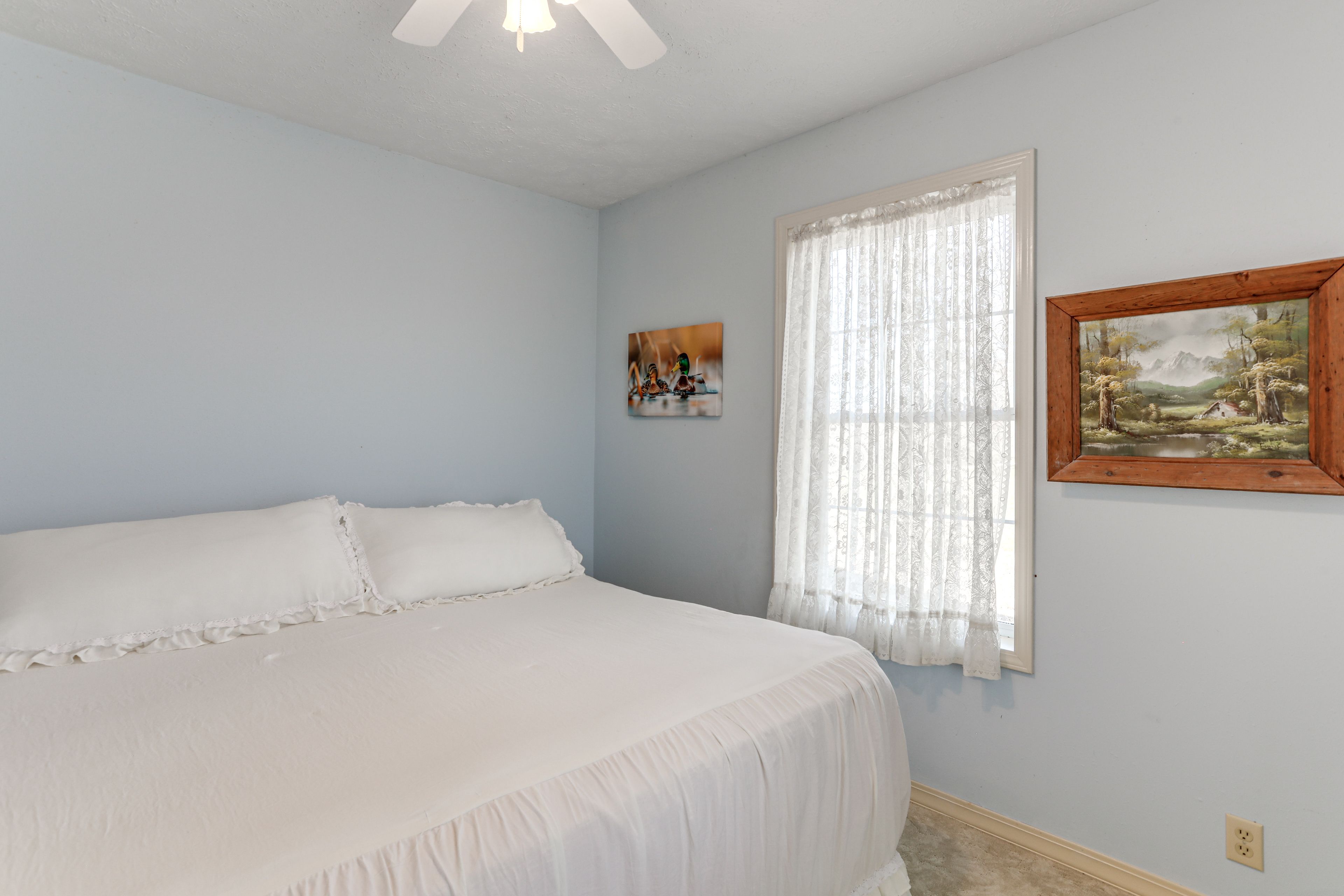 Bedroom 1 | King Bed | 1st Floor