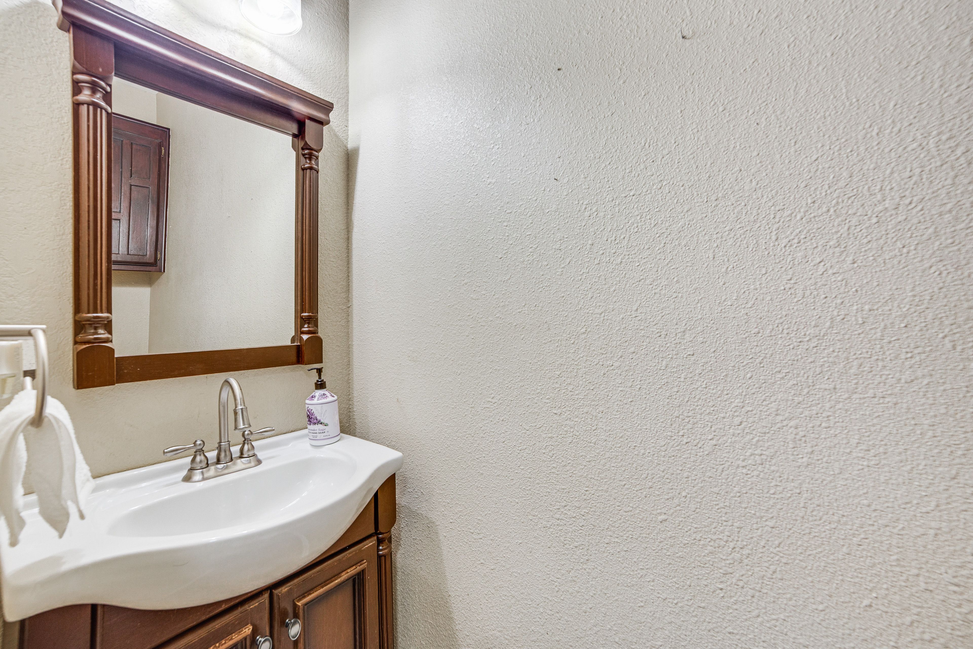 Half Bathroom | 1st Floor