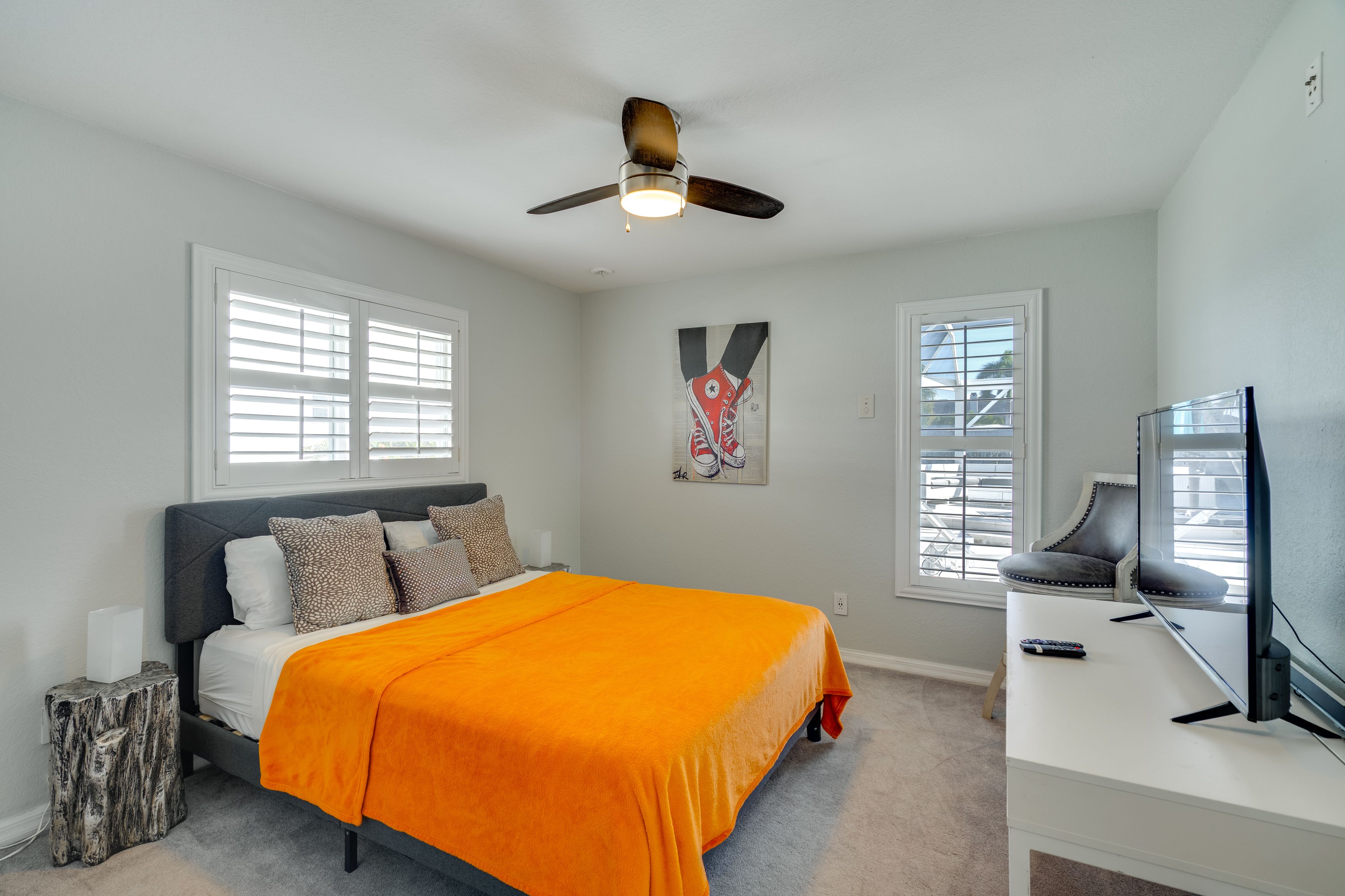 Bedroom 1 | 1st Floor | King Bed