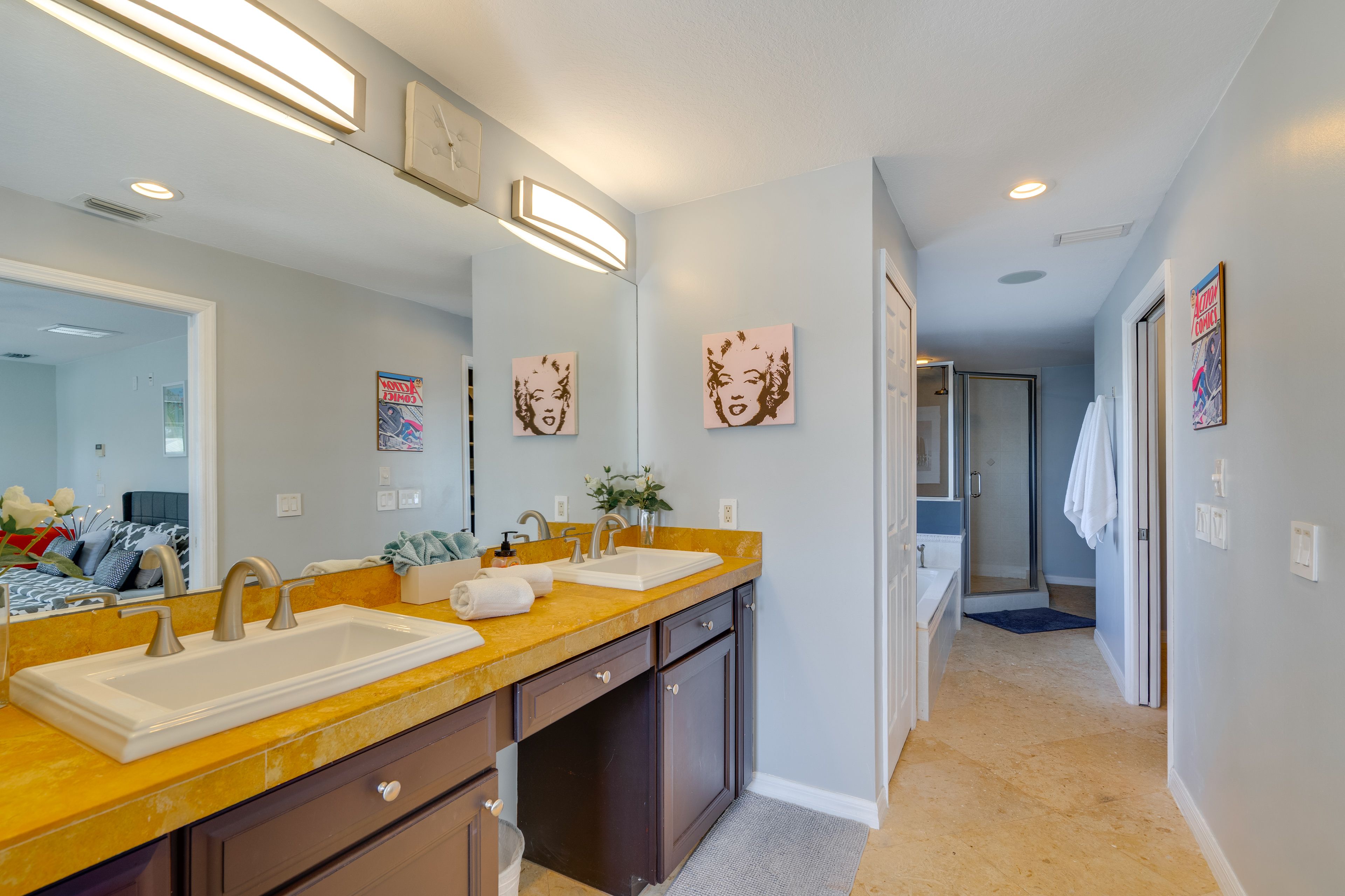 Full Bathroom | 1st Floor