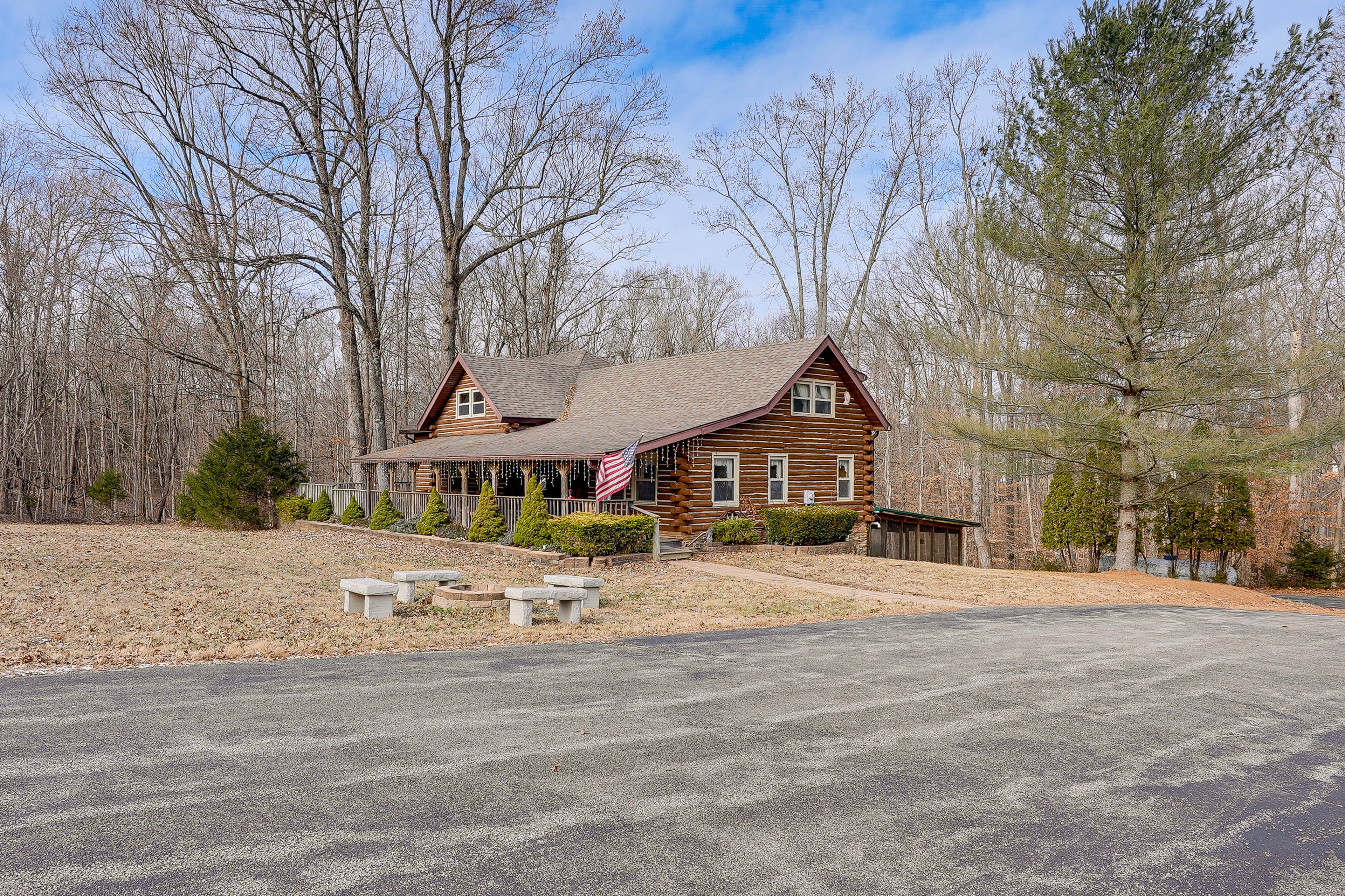 Driveway Parking | 2 Vehicles