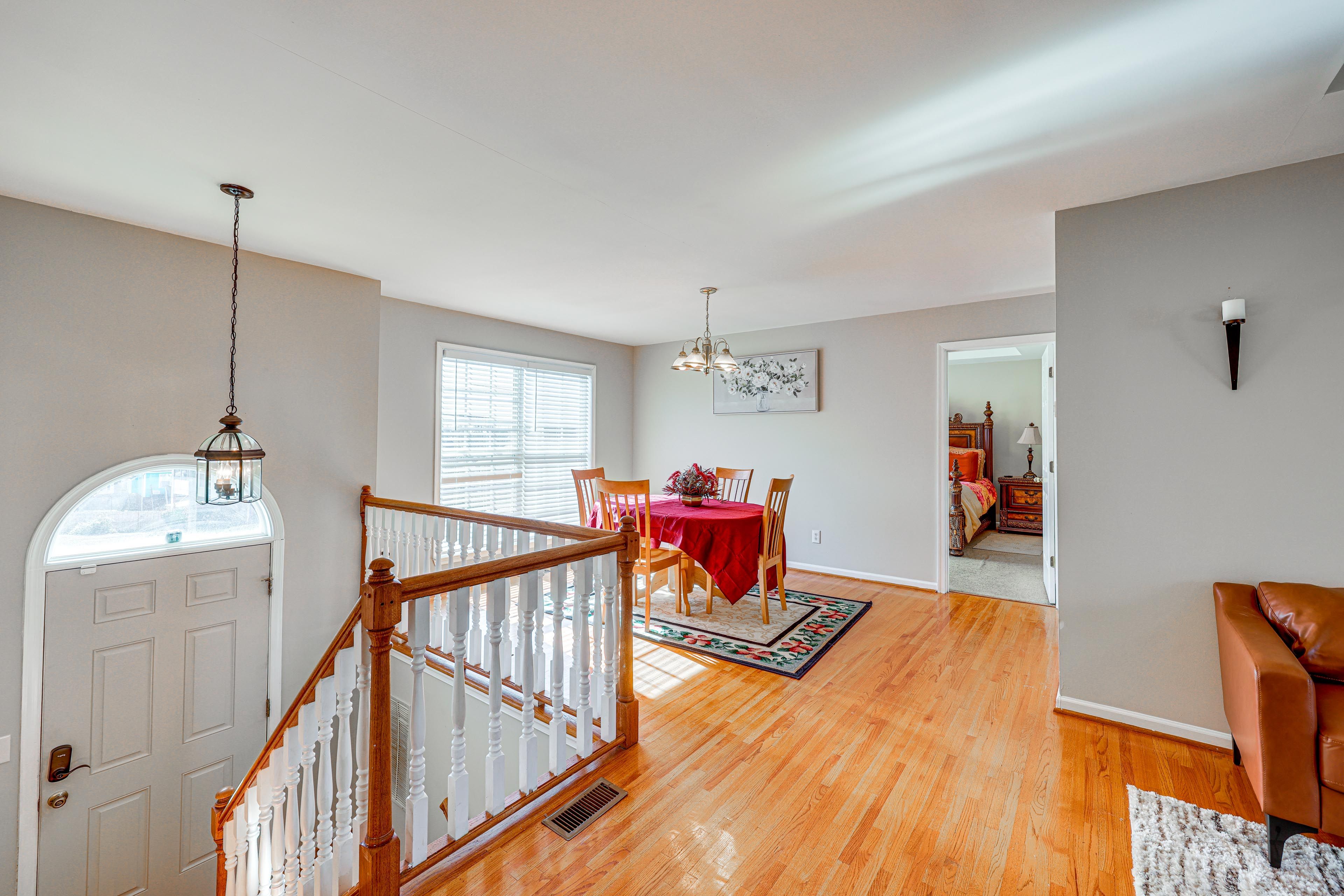 Dining Area | Dishware/Flatware Provided | Main Level