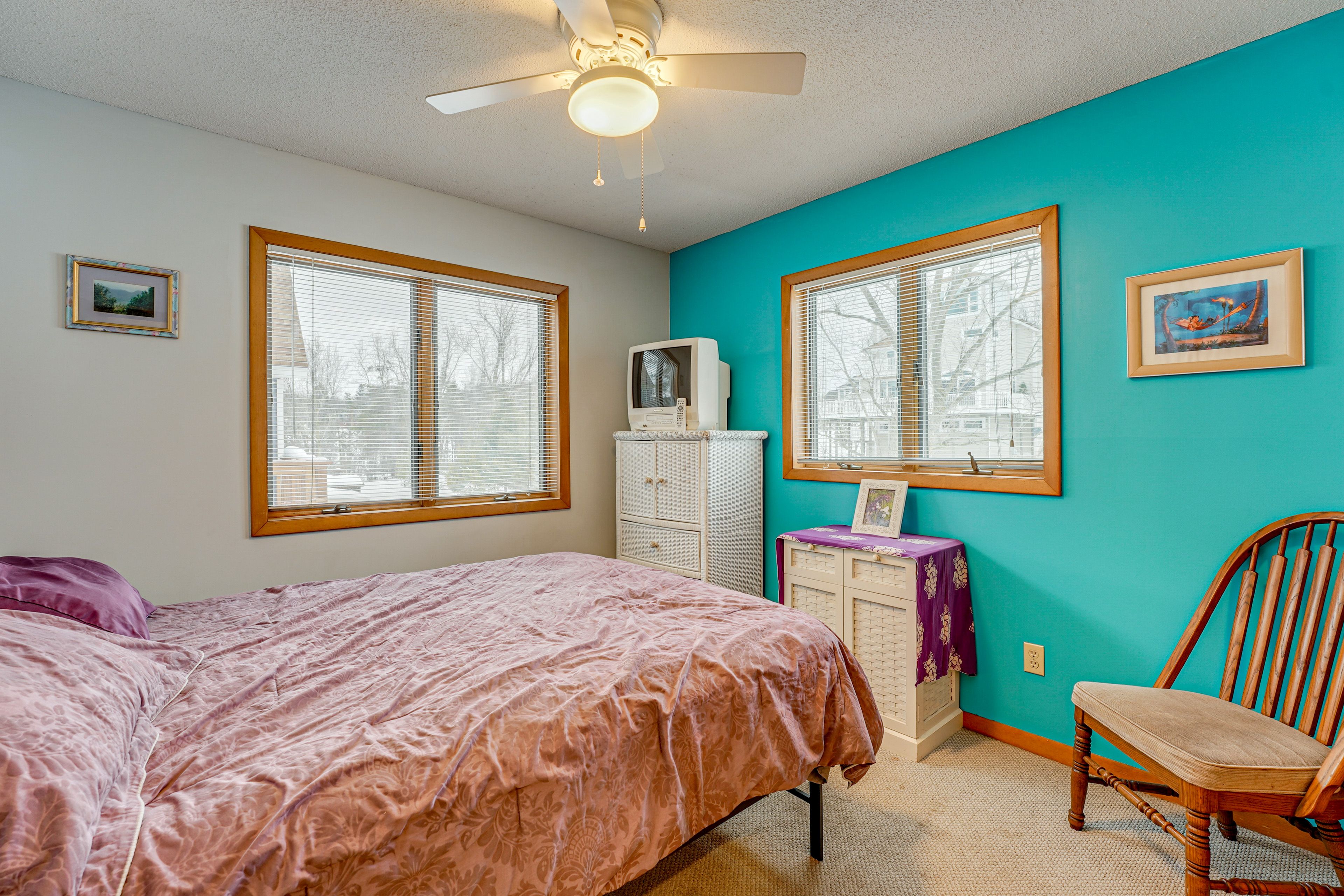 Bedroom 1 | Queen Bed | Main Level