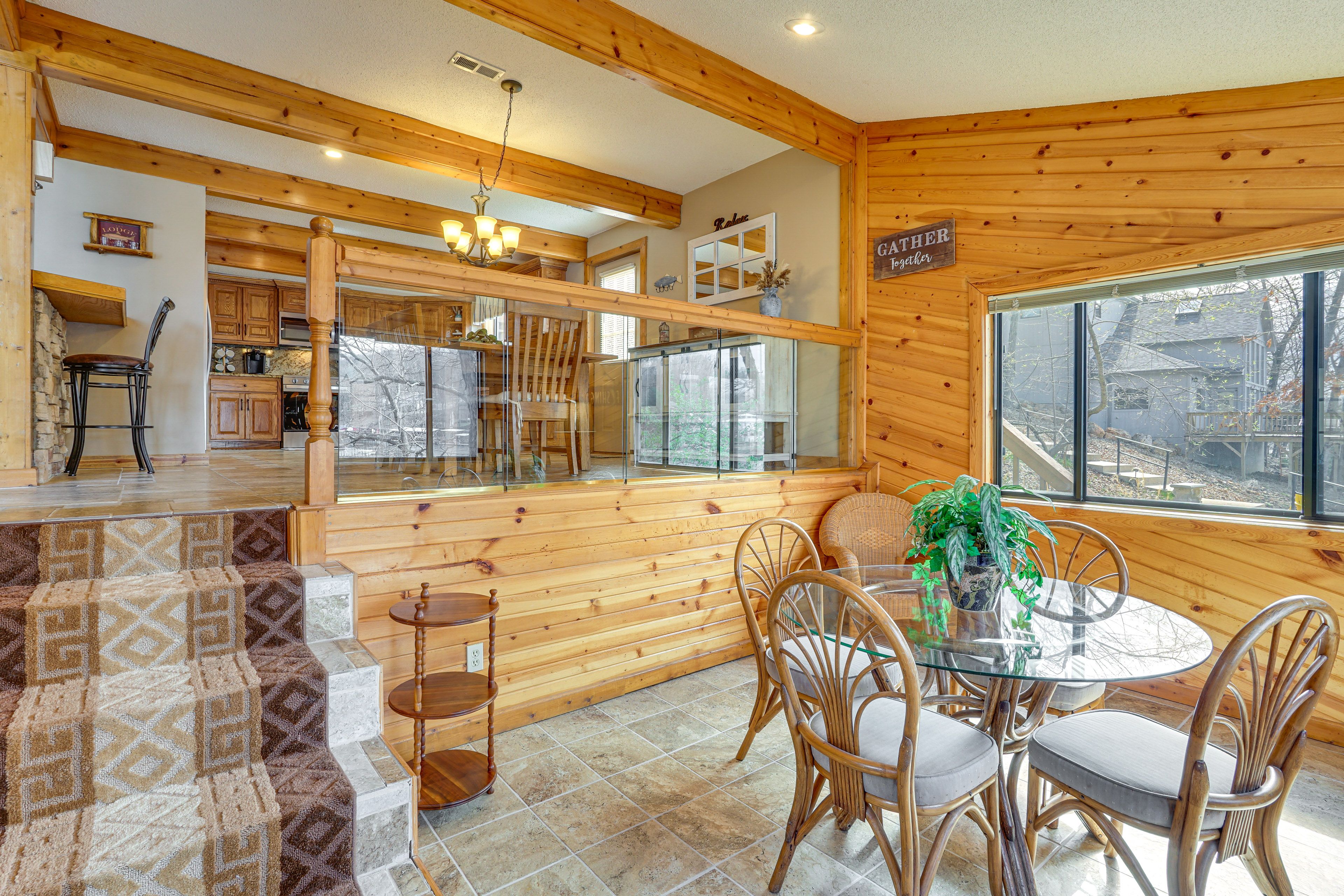 Dining Area | 1st Floor