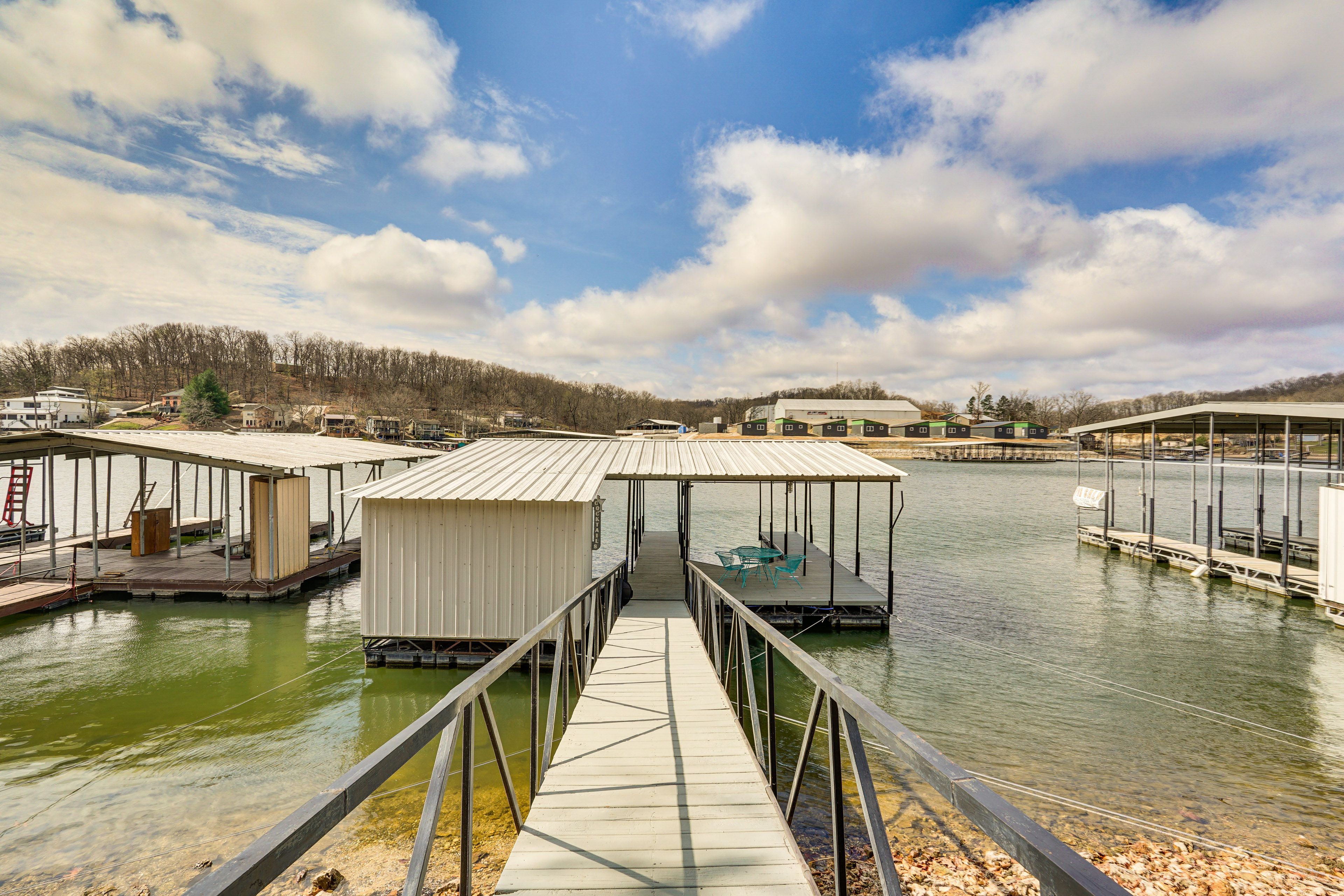 Gravois Mills Vacation Rental | 4BR | 3BA | 3,600 Sq Ft