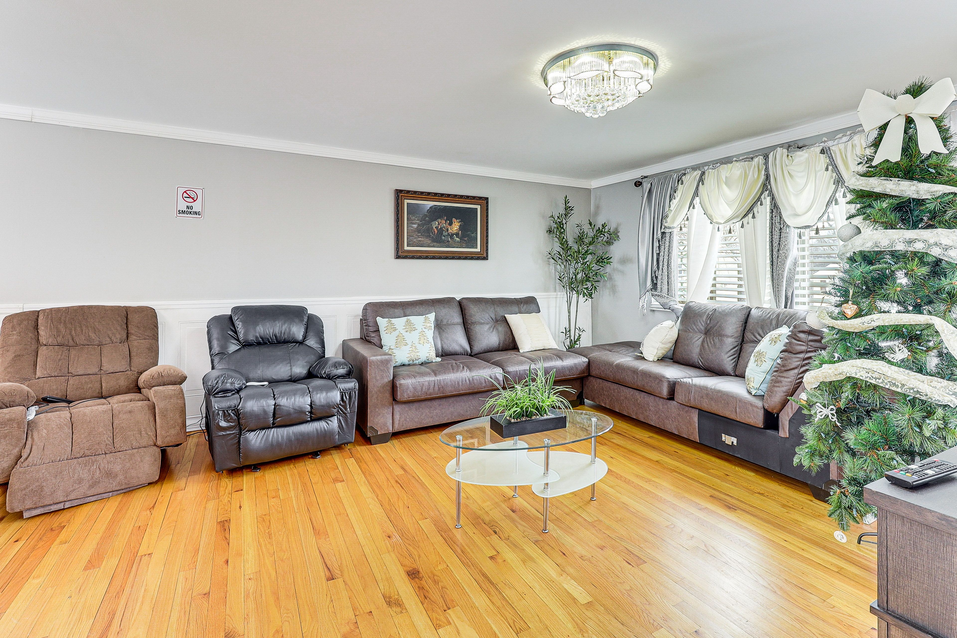 Living Room | Main Level