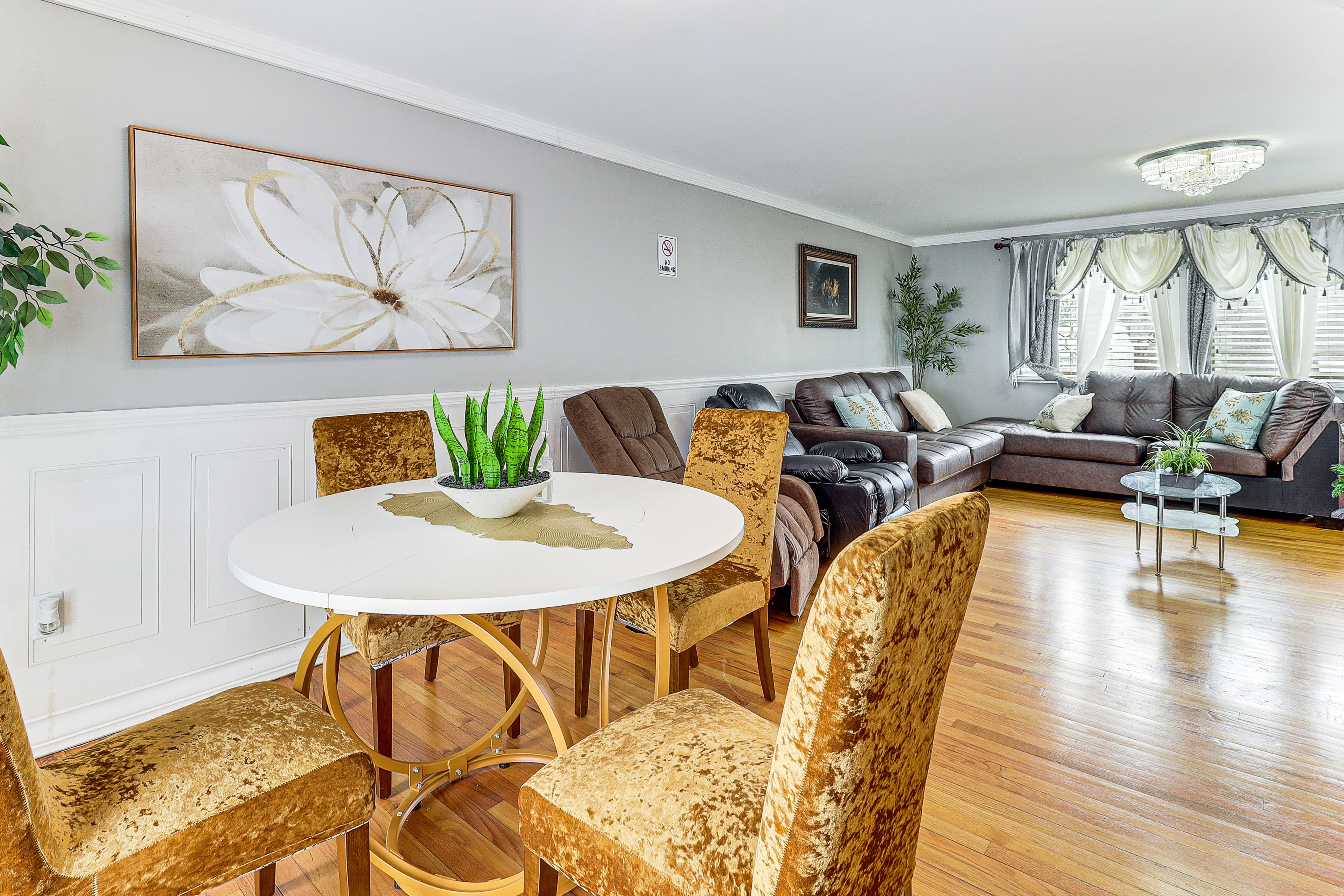 Dining Area | Main Level