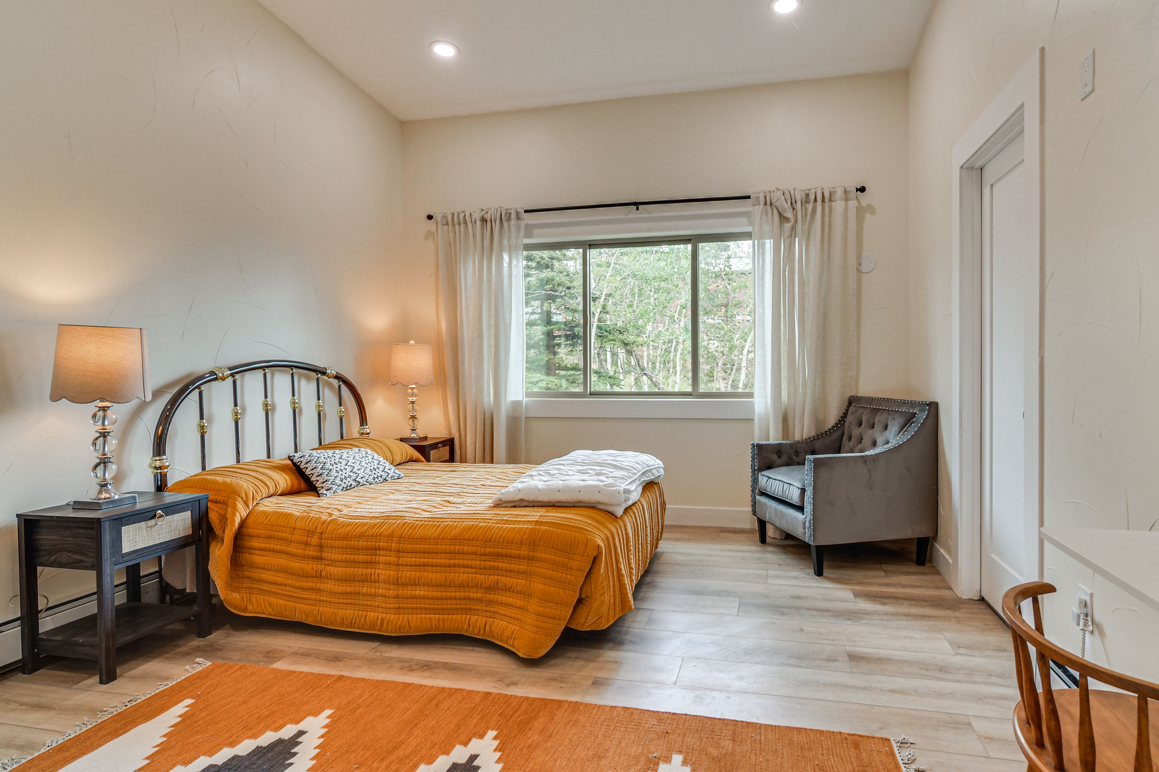 Bedroom 2 | Queen Bed | Main Level