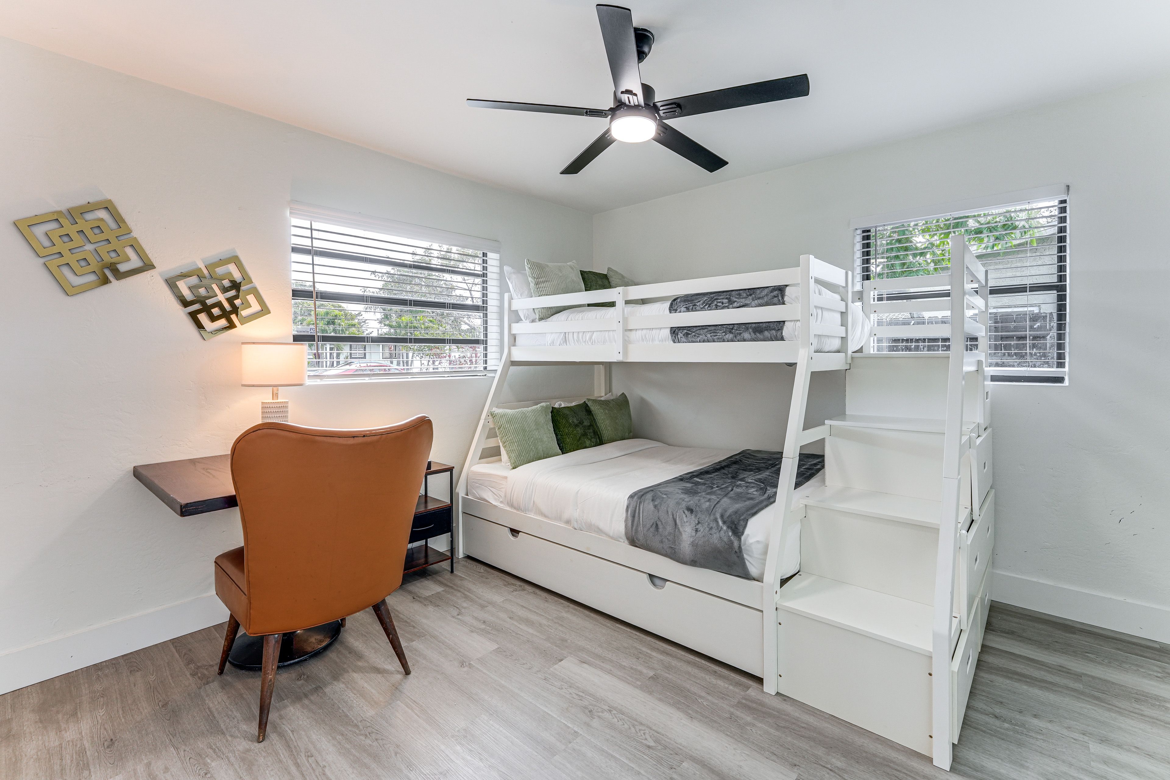 Bedroom 3 | Twin/Full Bunk Bed w/ Twin Trundle