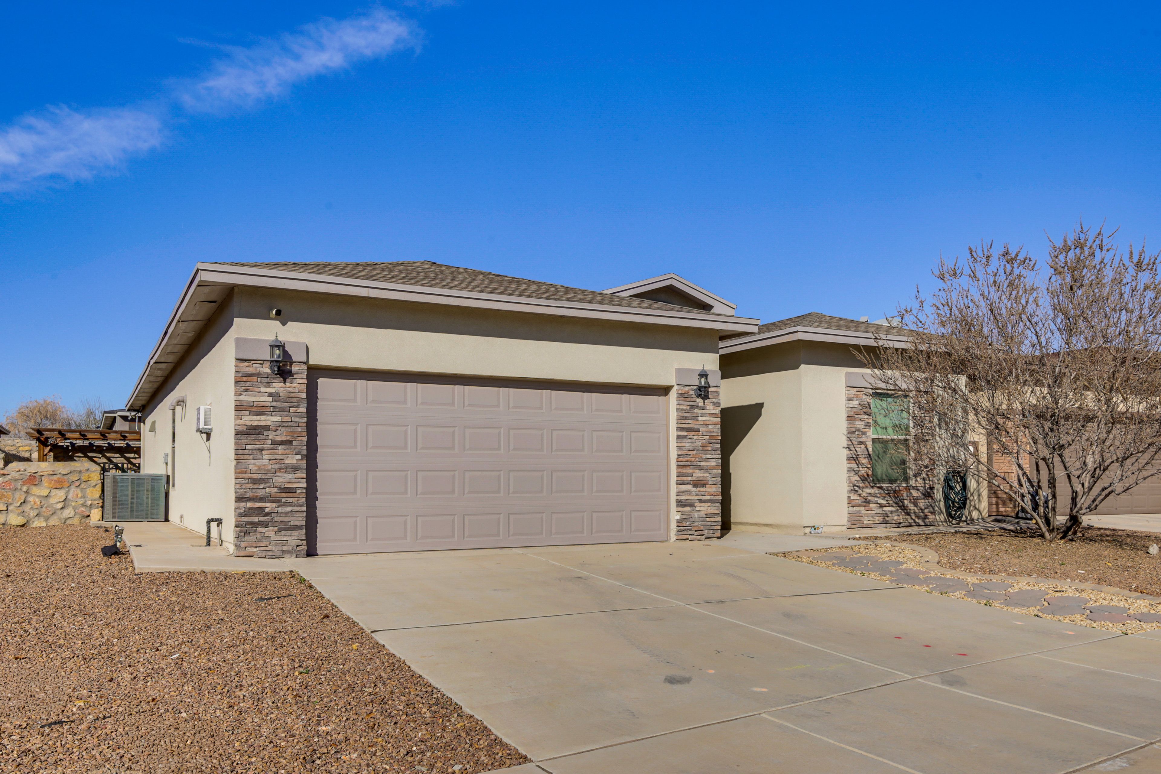 Parking | Garage (1 Vehicle) | Driveway (2 Vehicles)