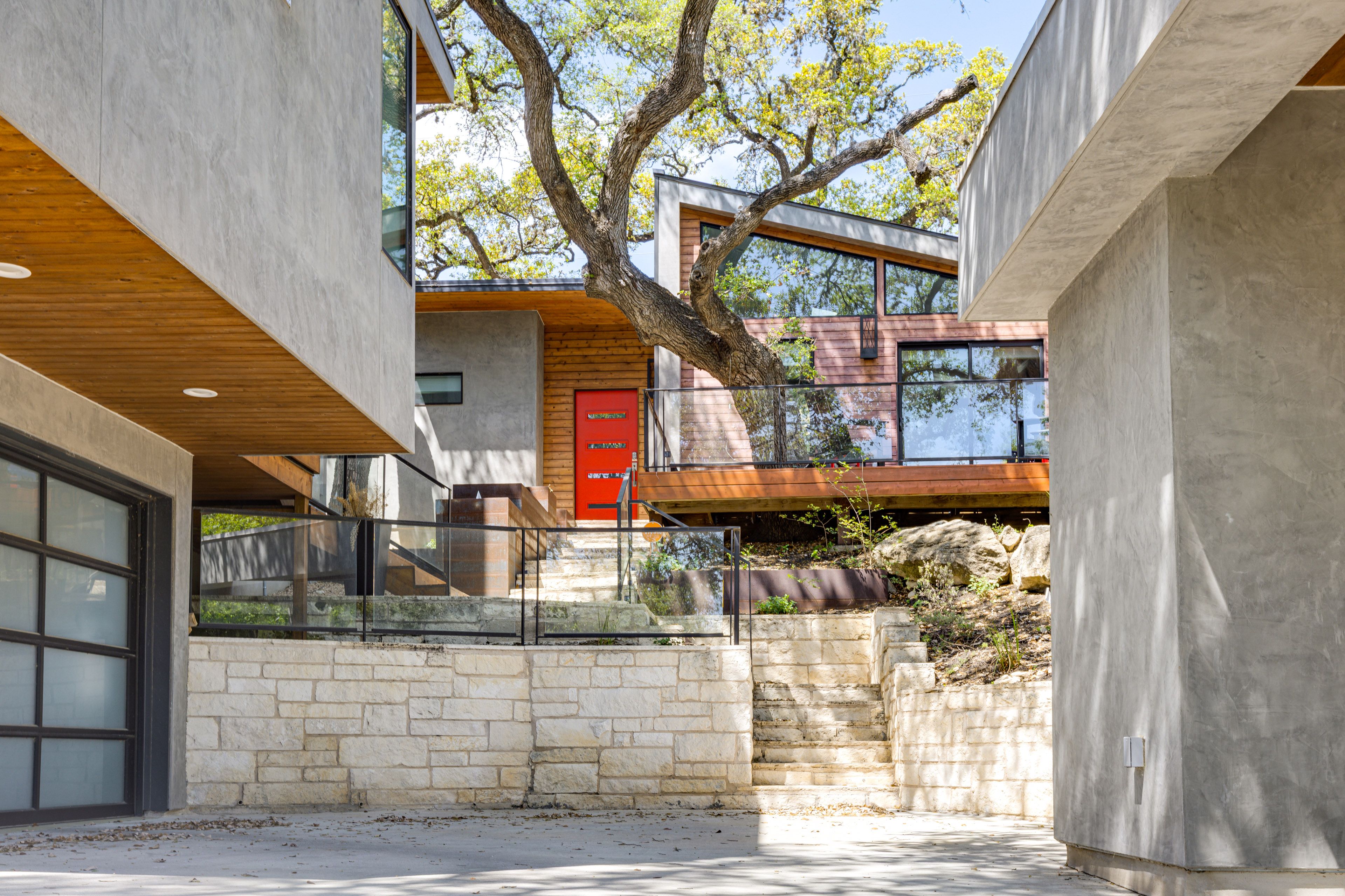 Parking | Carport (1 Vehicle) | Free Street Parking