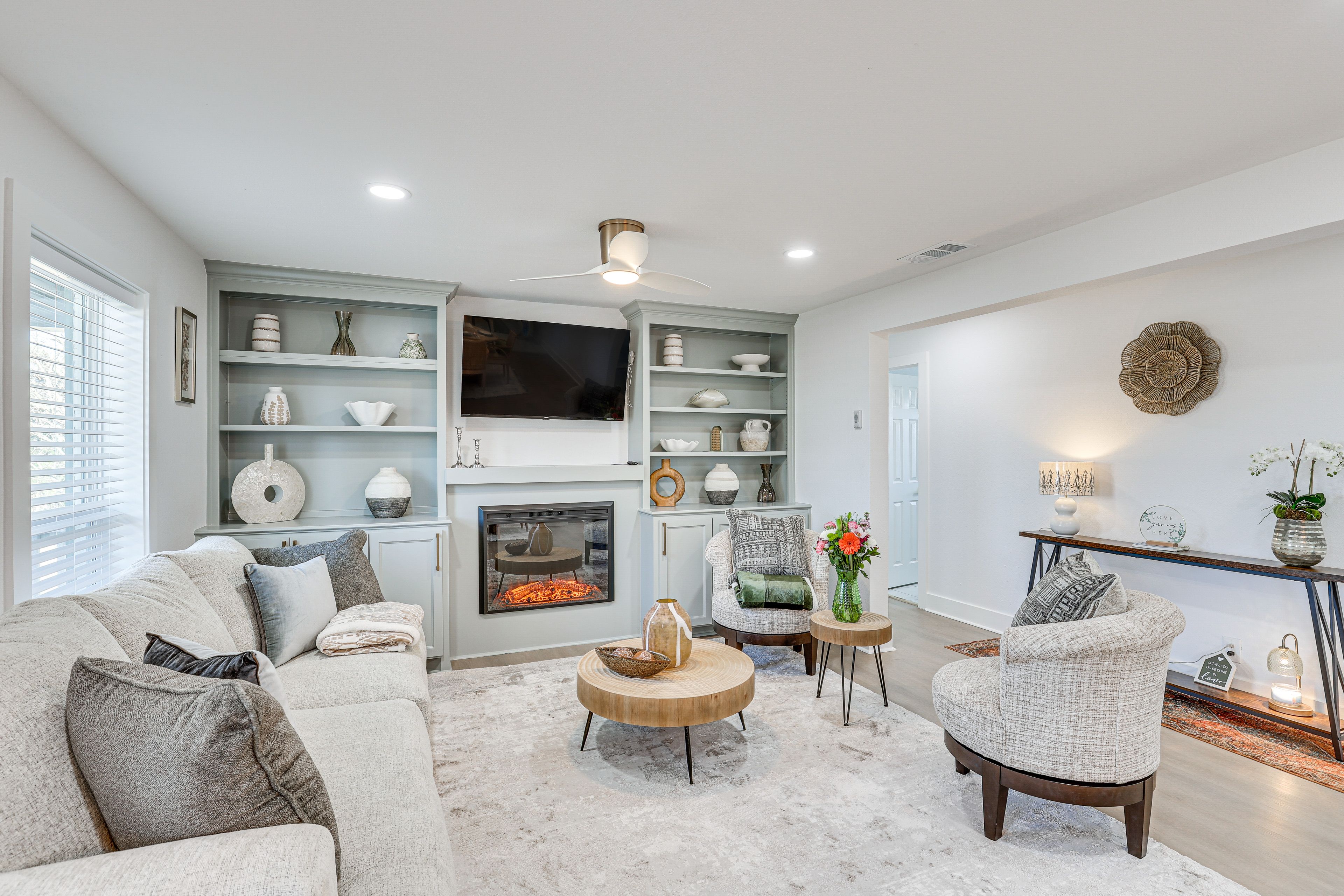 Living Room | Electric Fireplace