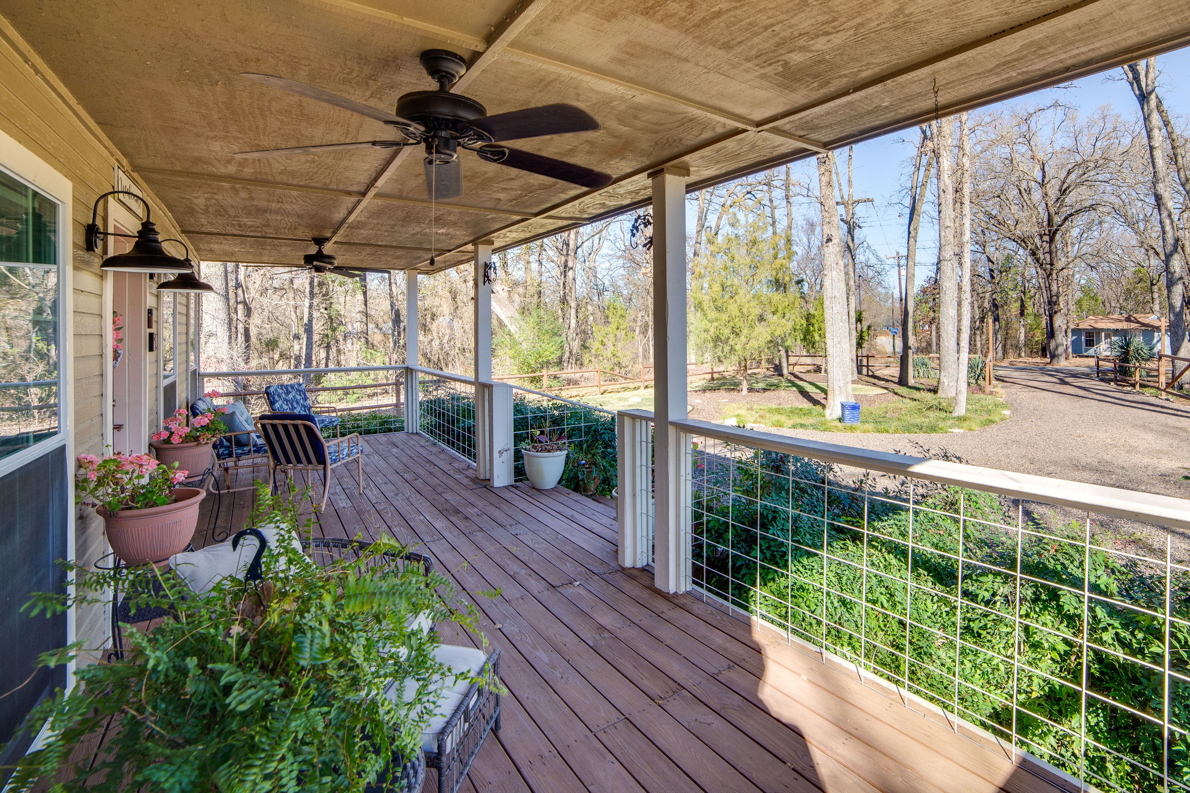 Front Porch | Outdoor Seating