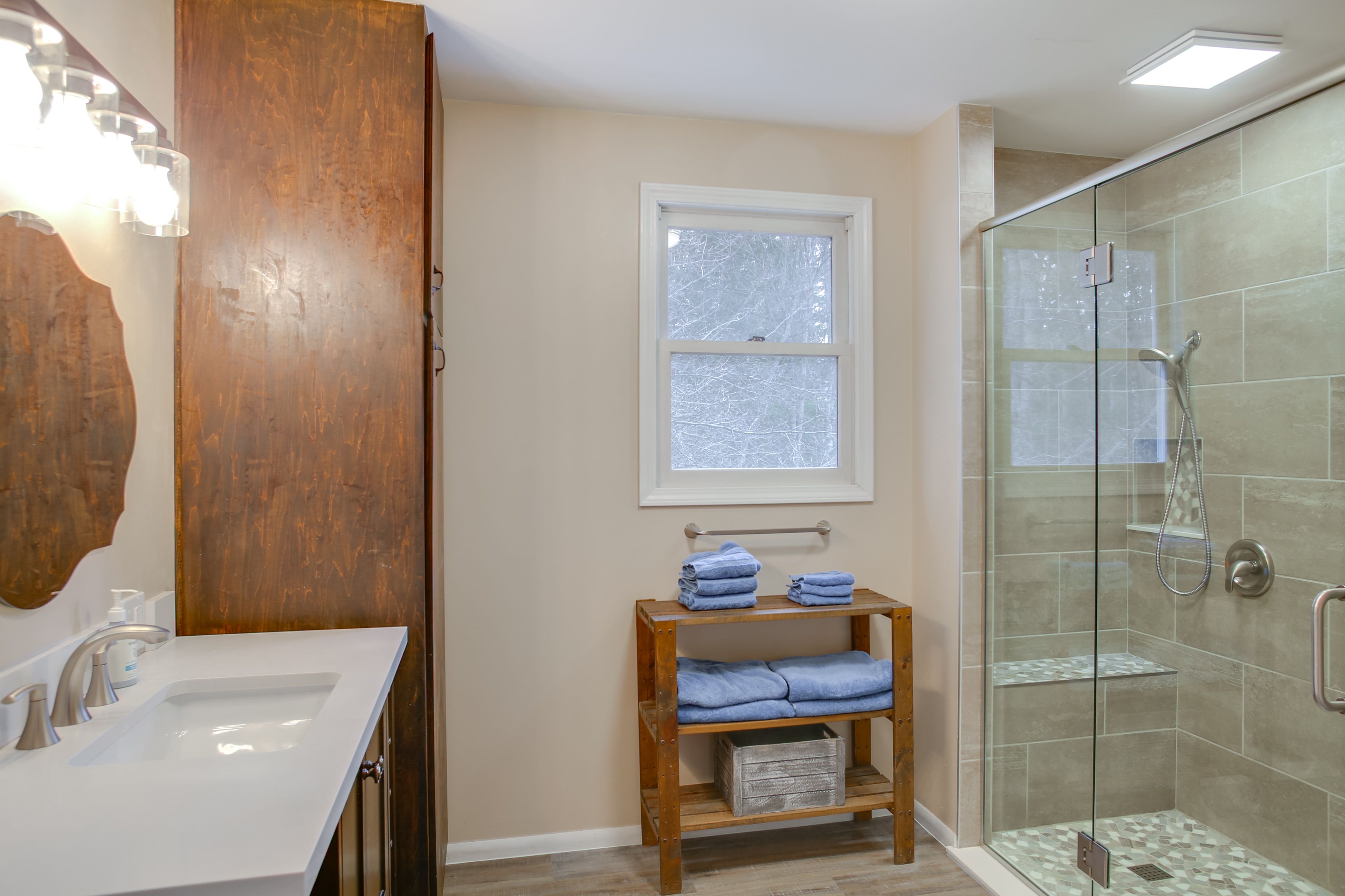 Full Bathroom | Main Level