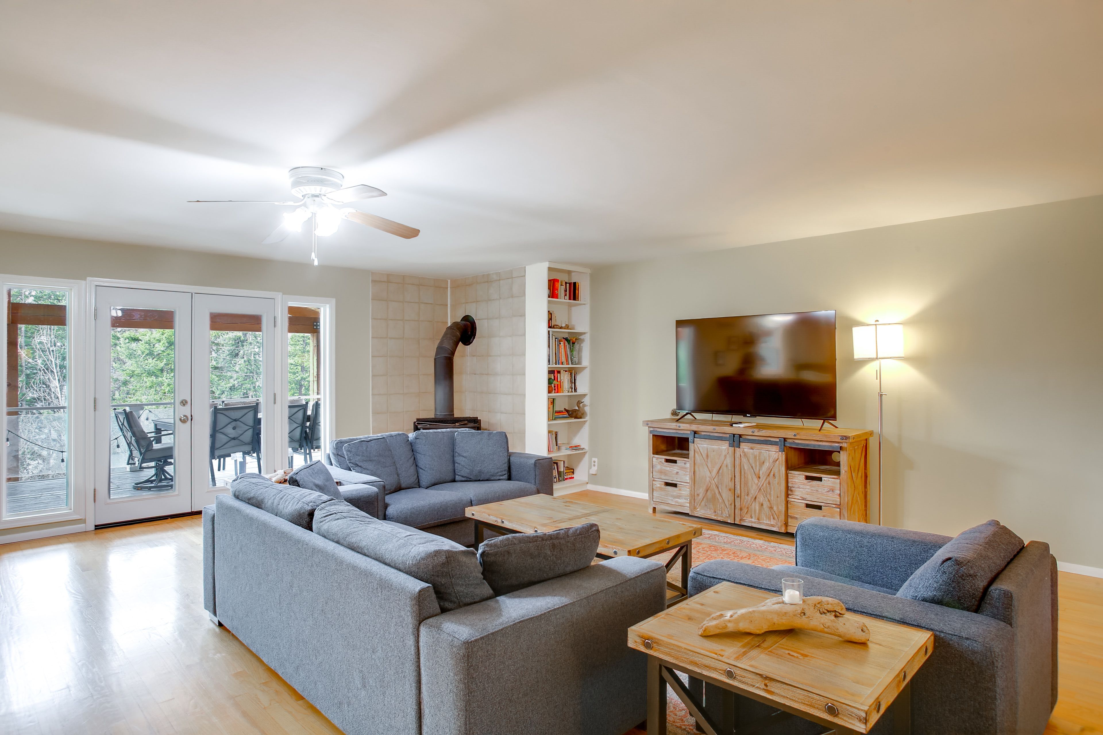 Living Room | Main Level