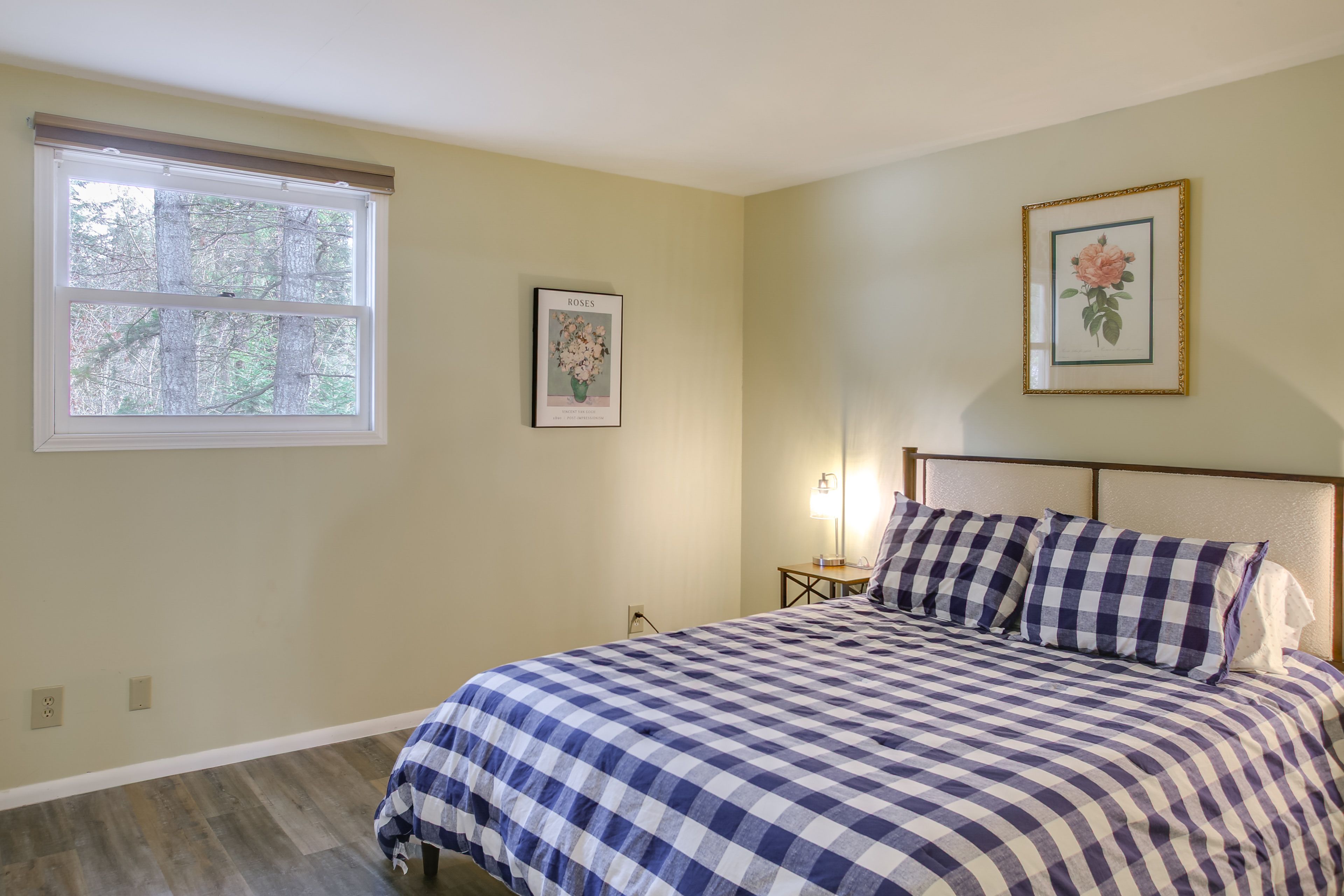 Bedroom 1 | Queen Bed | Main Level