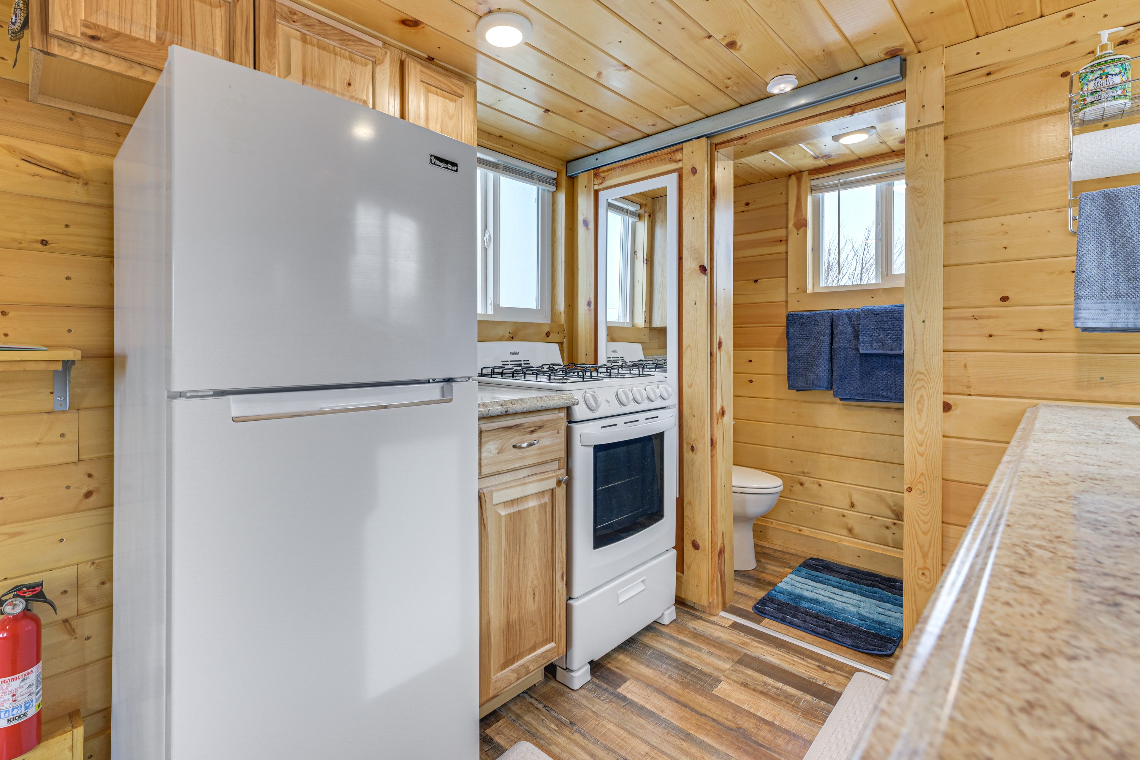 Kitchen | Microwave | Drip Coffee Maker