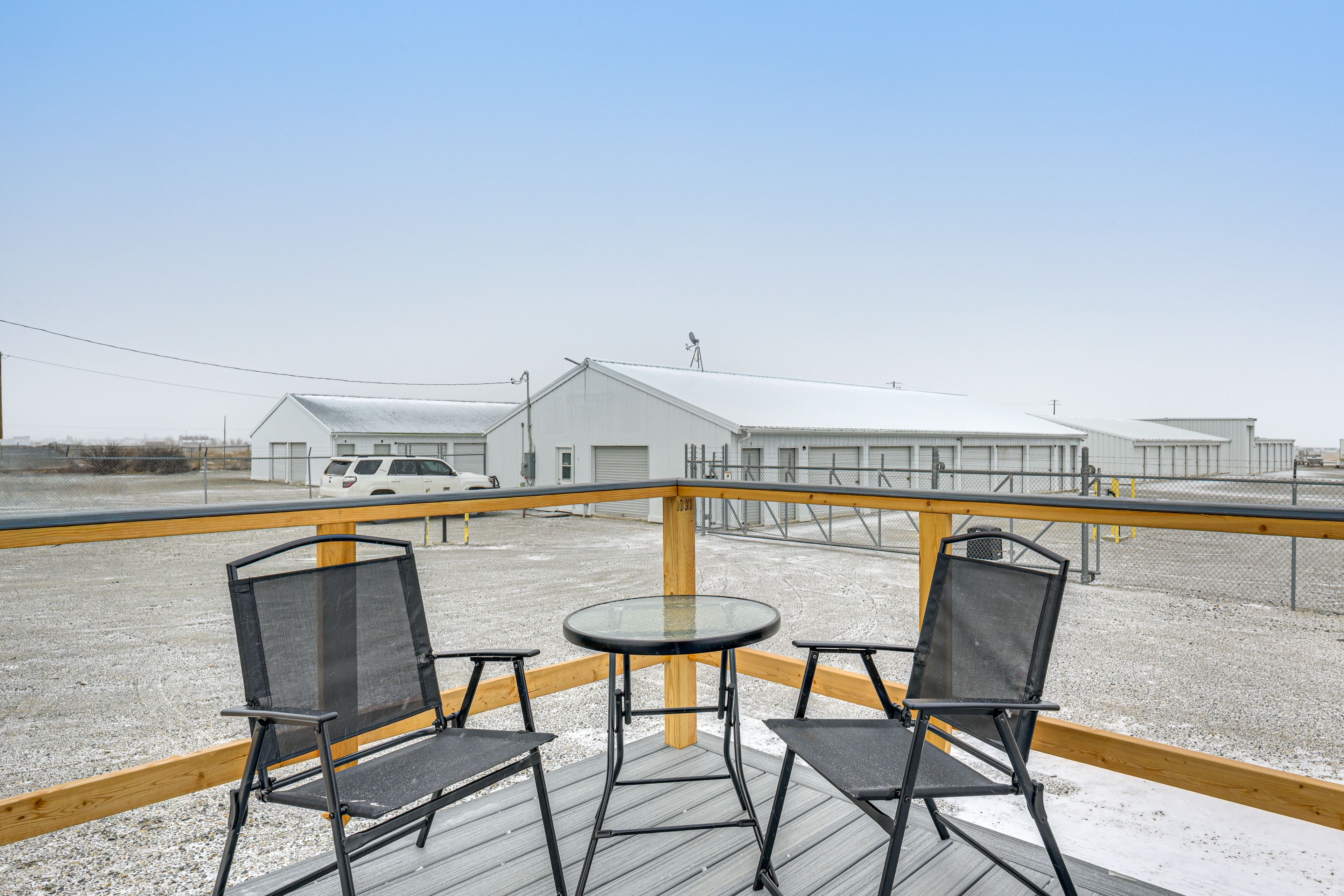 Wraparound Deck | Gas Grill