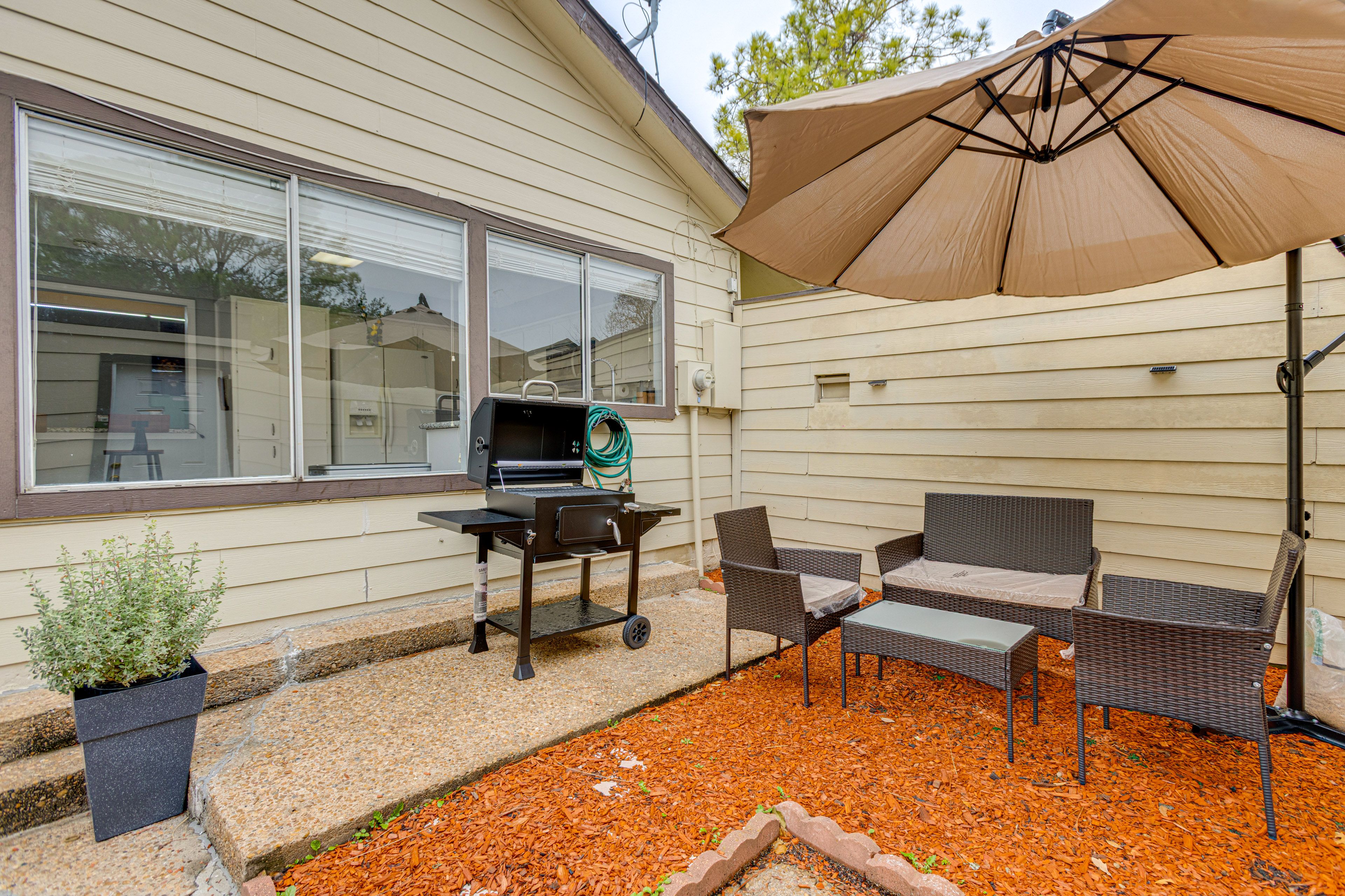 Houston Vacation Rental | 3BR | 2BA | 1,550 Sq Ft