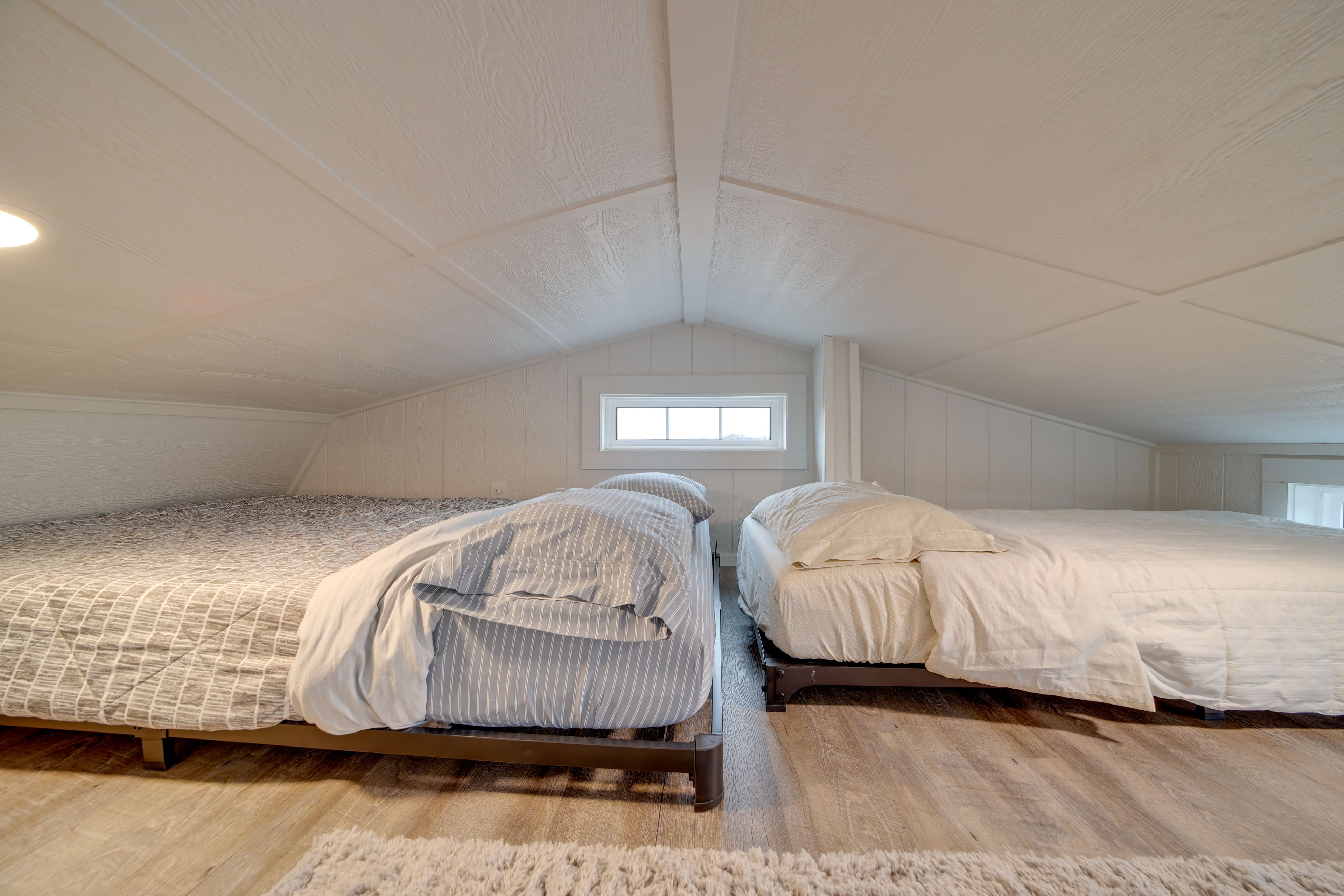 Loft | Queen Bed | Twin Bed