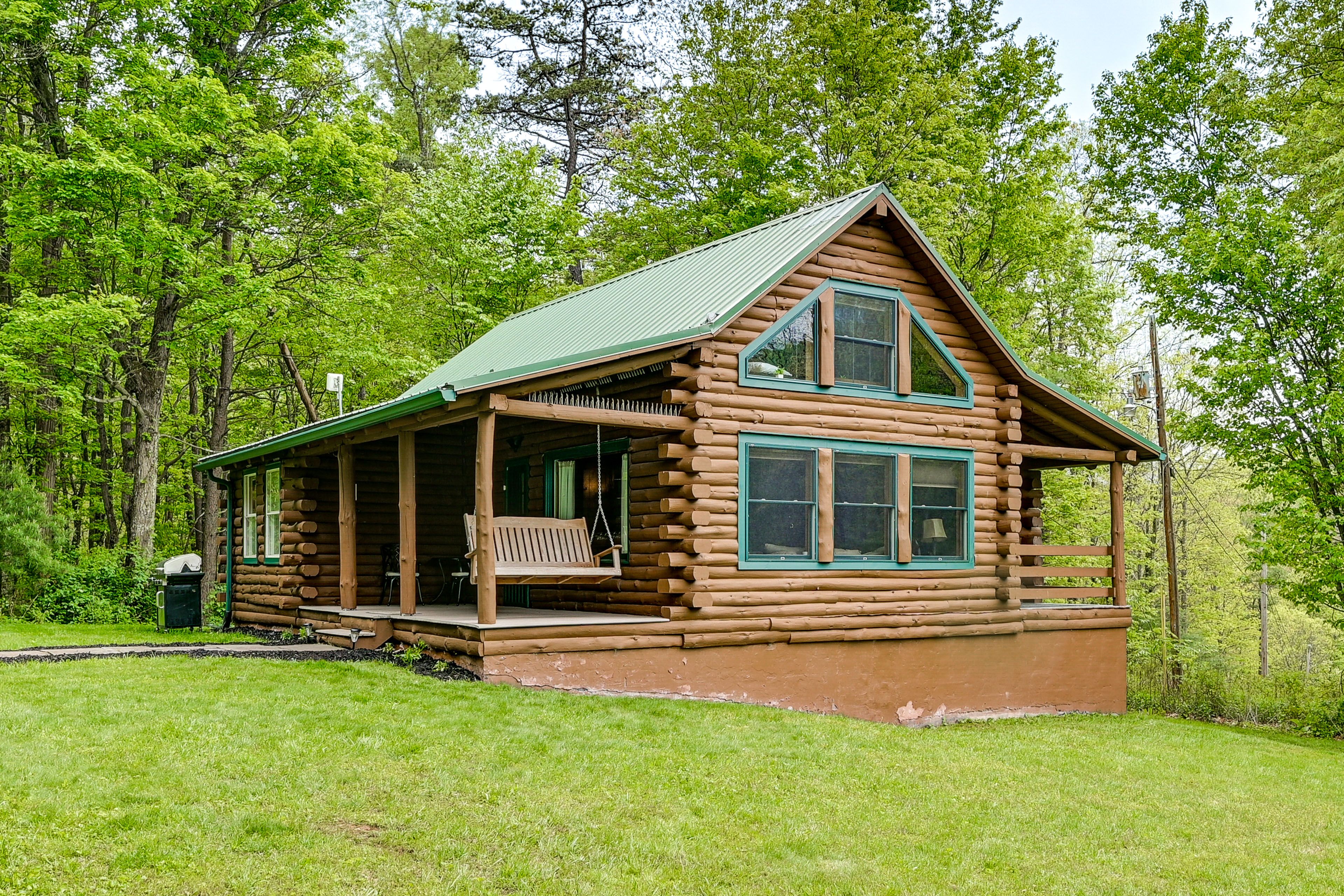 Waterfall Vacation Rental | 2BR | 1BA | 1,200 Sq Ft