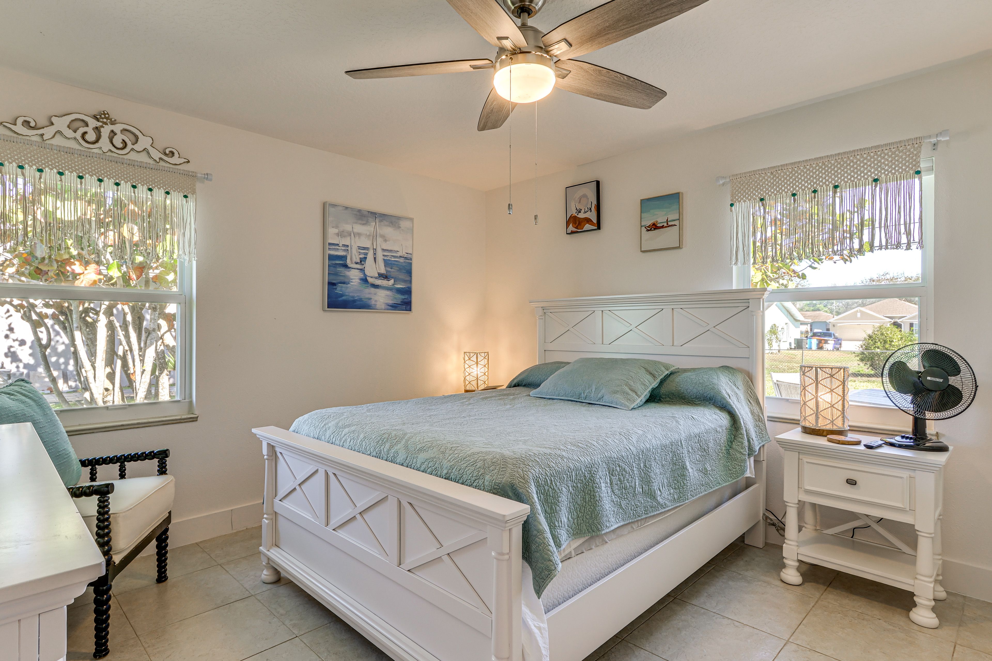 Bedroom 2 | Queen Bed