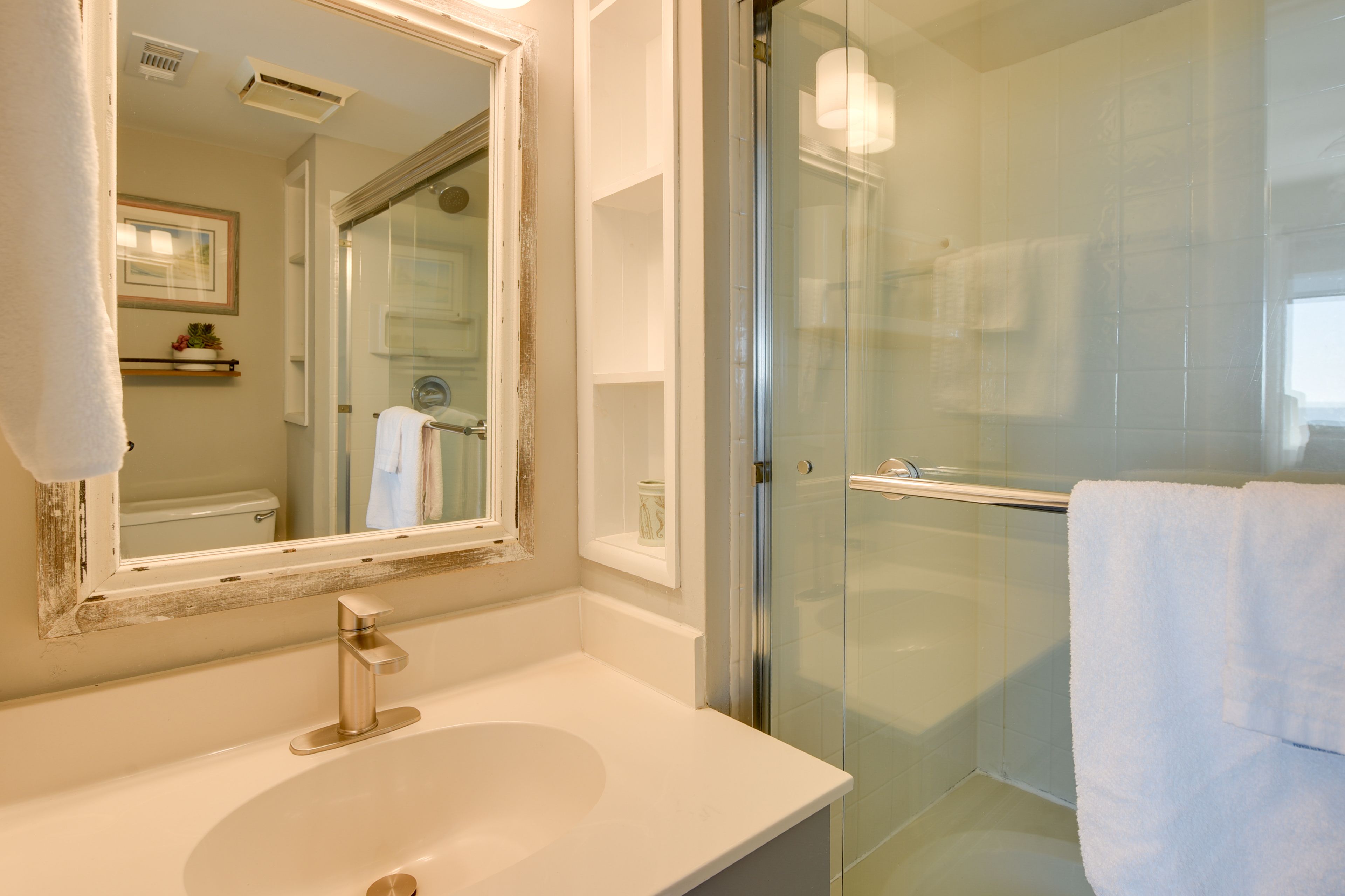 En-Suite Bathroom | Complimentary Toiletries