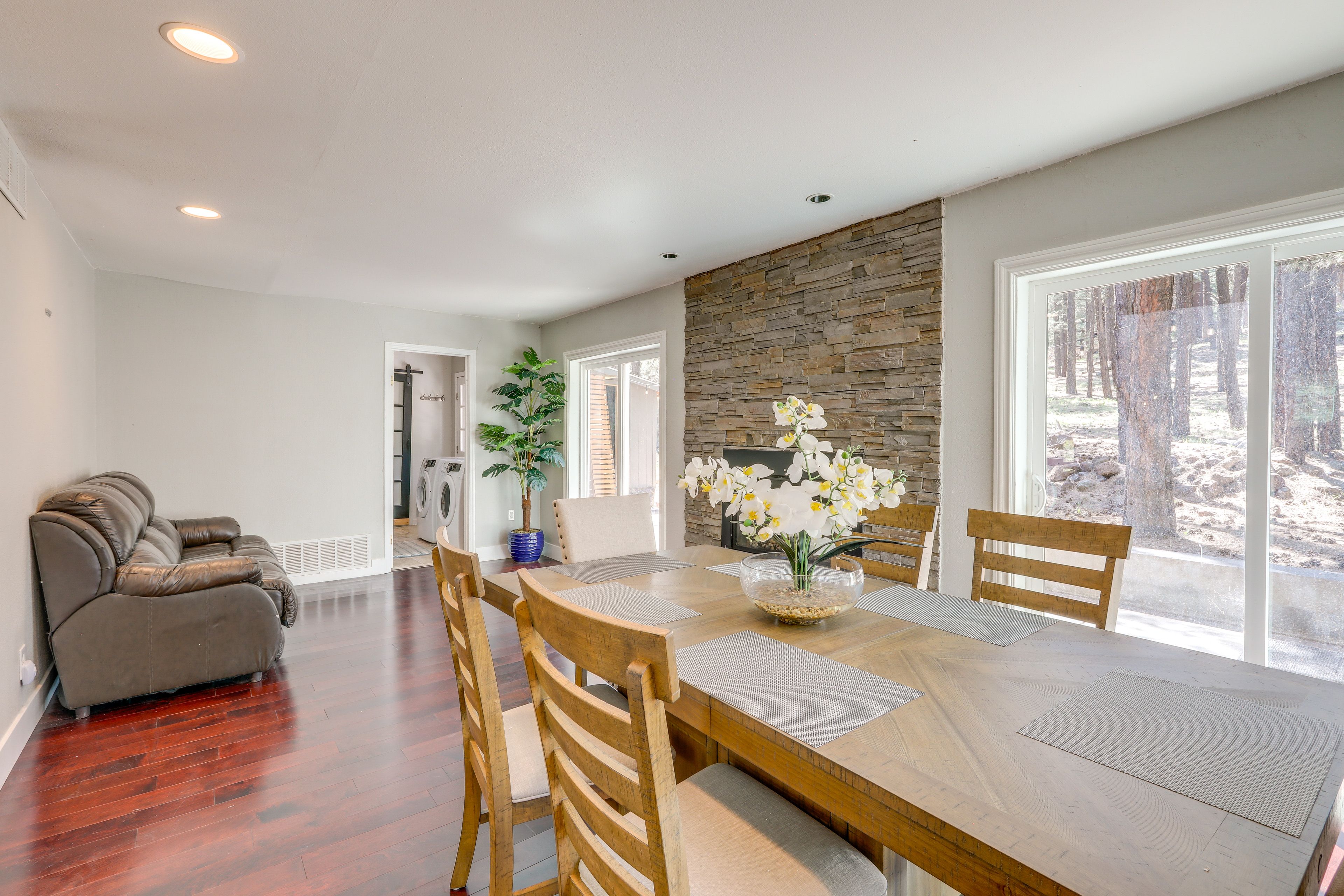 Dining Area | 1st Floor