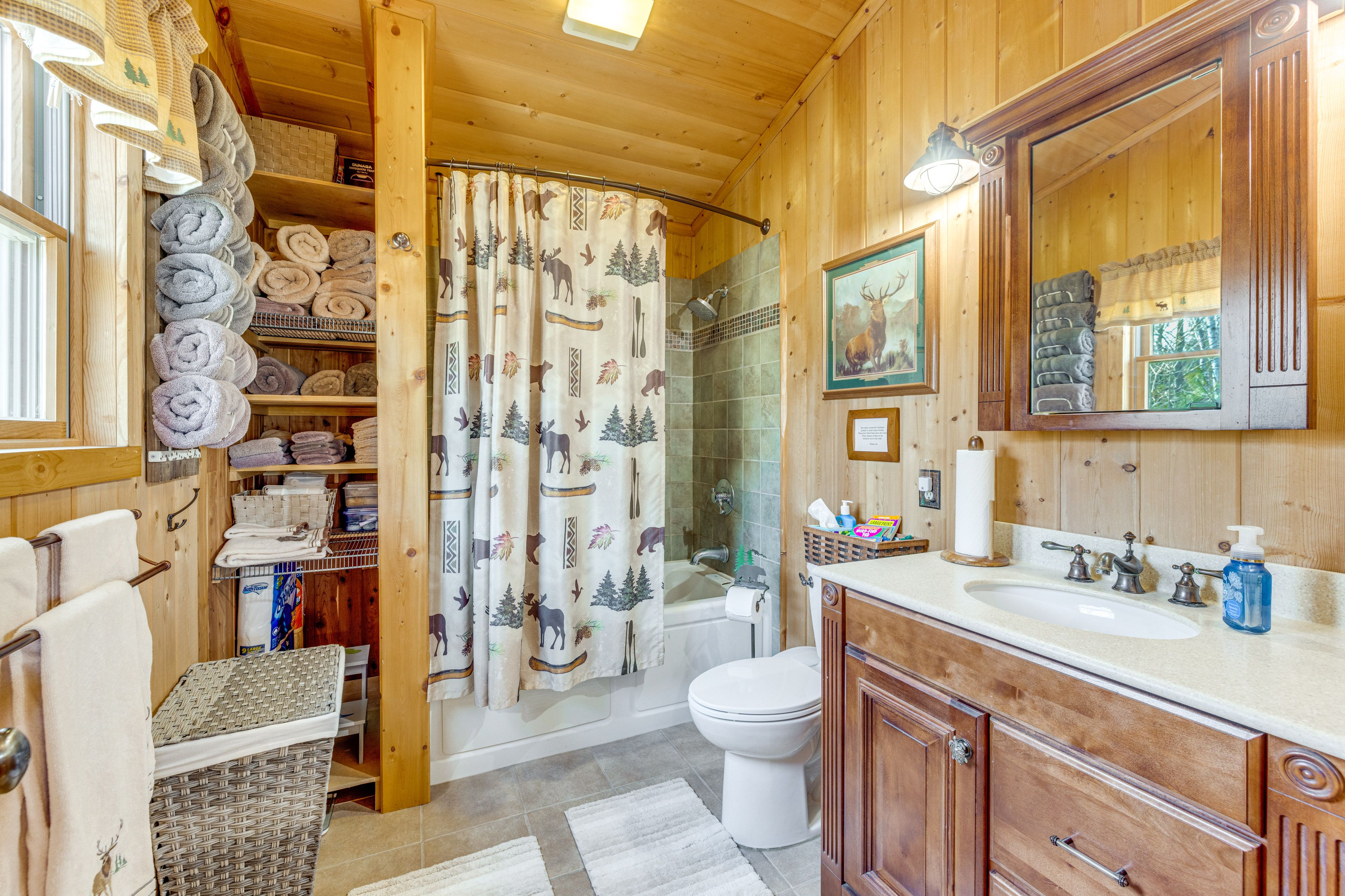 Bathroom | 2nd Floor