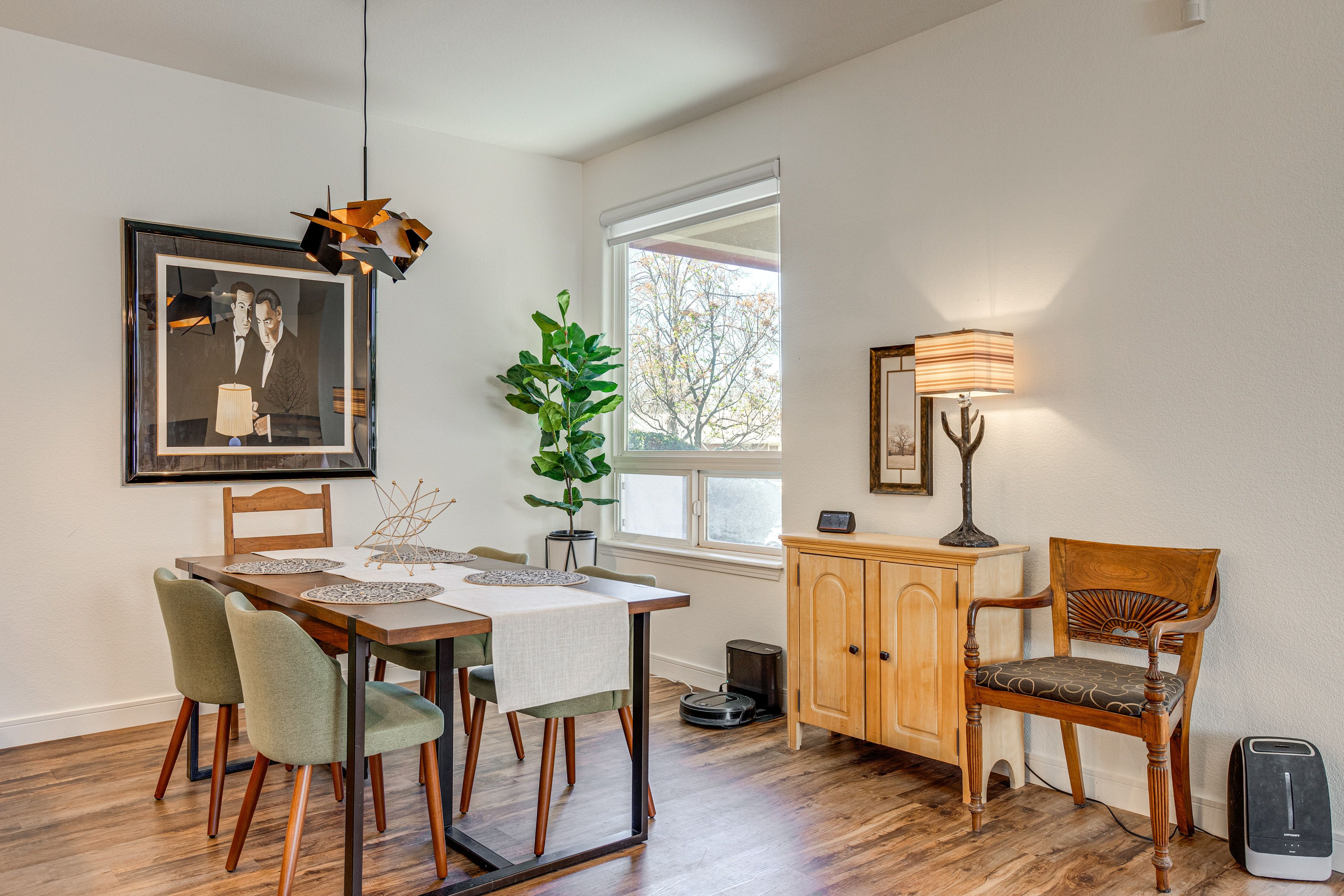 Dining Area | 1st Floor