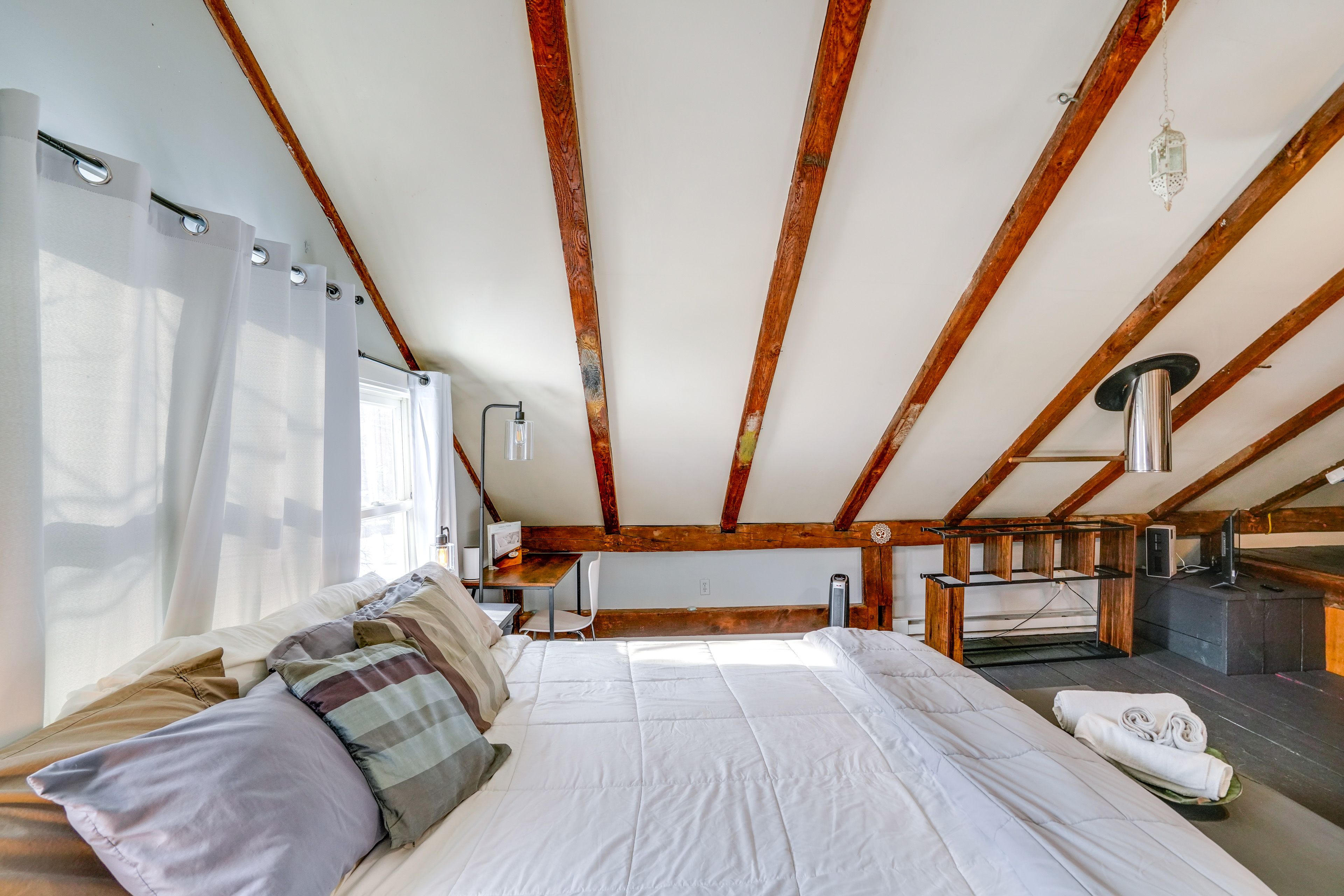 Loft | King Bed | Upper Level