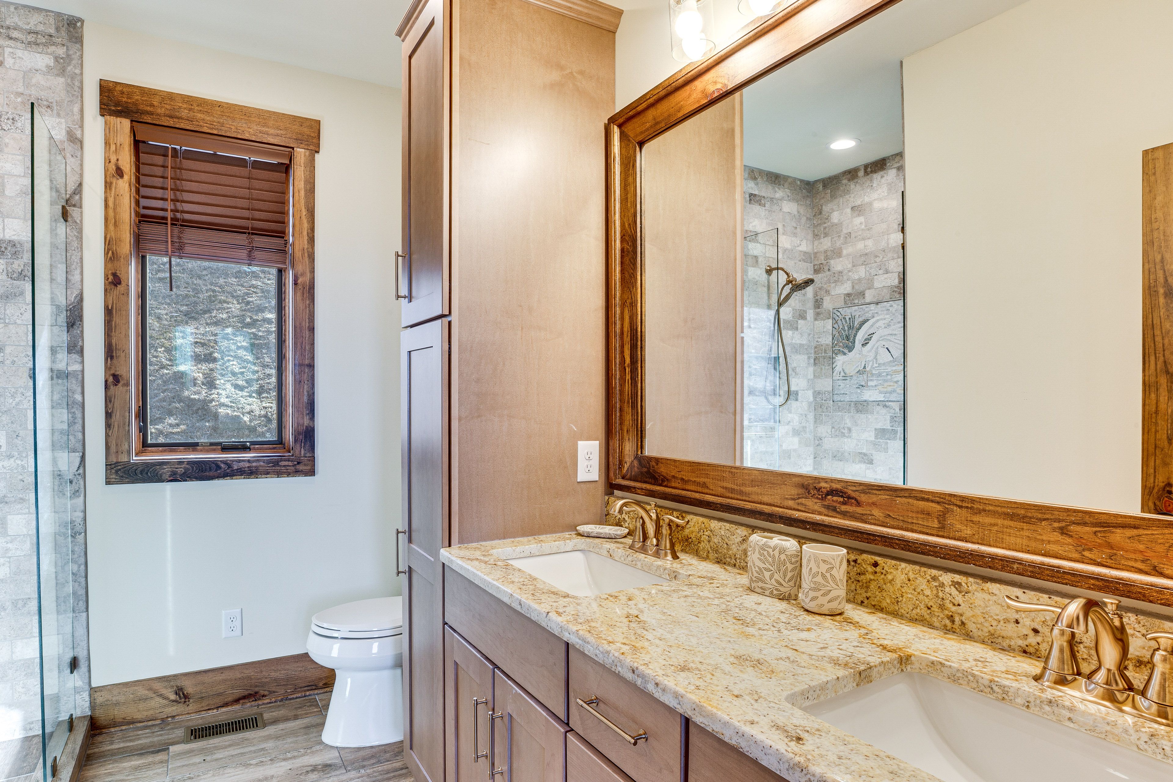 En-Suite Bathroom | 1st Floor