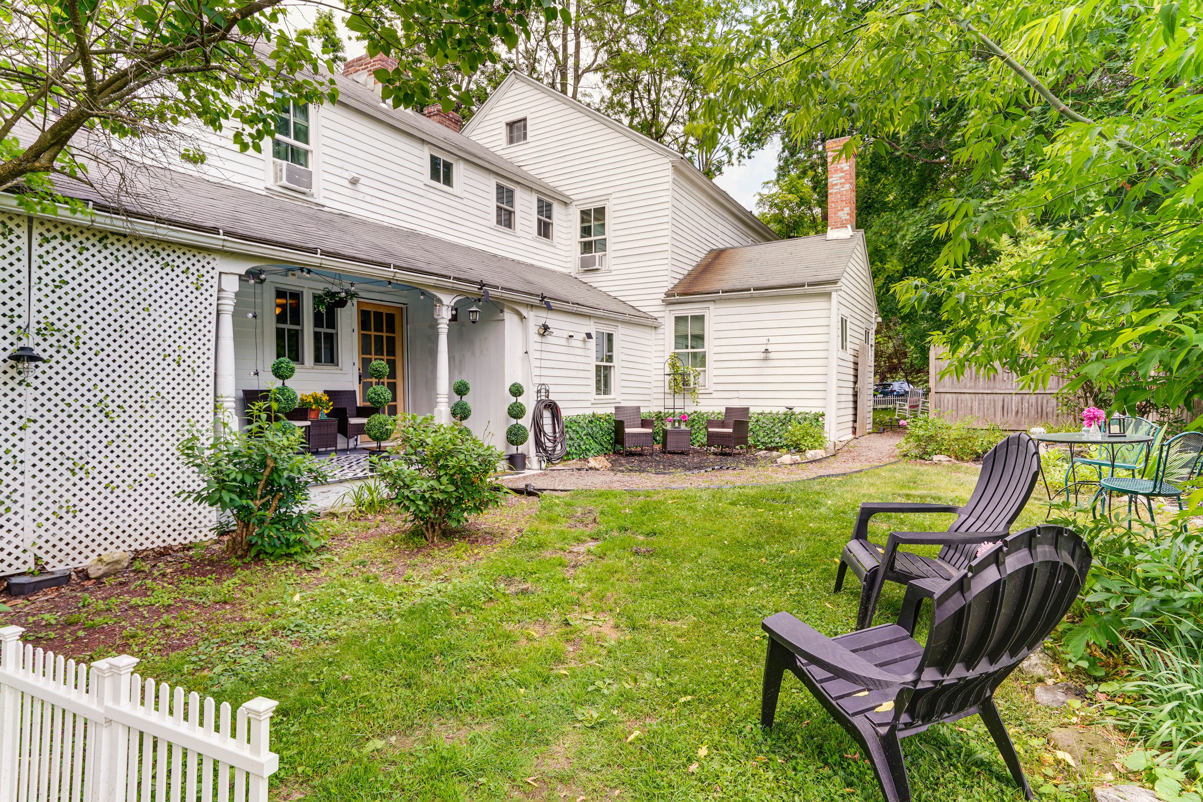 South Lee Vacation Rental | 2BR | 2BA | 1,500 Sq Ft