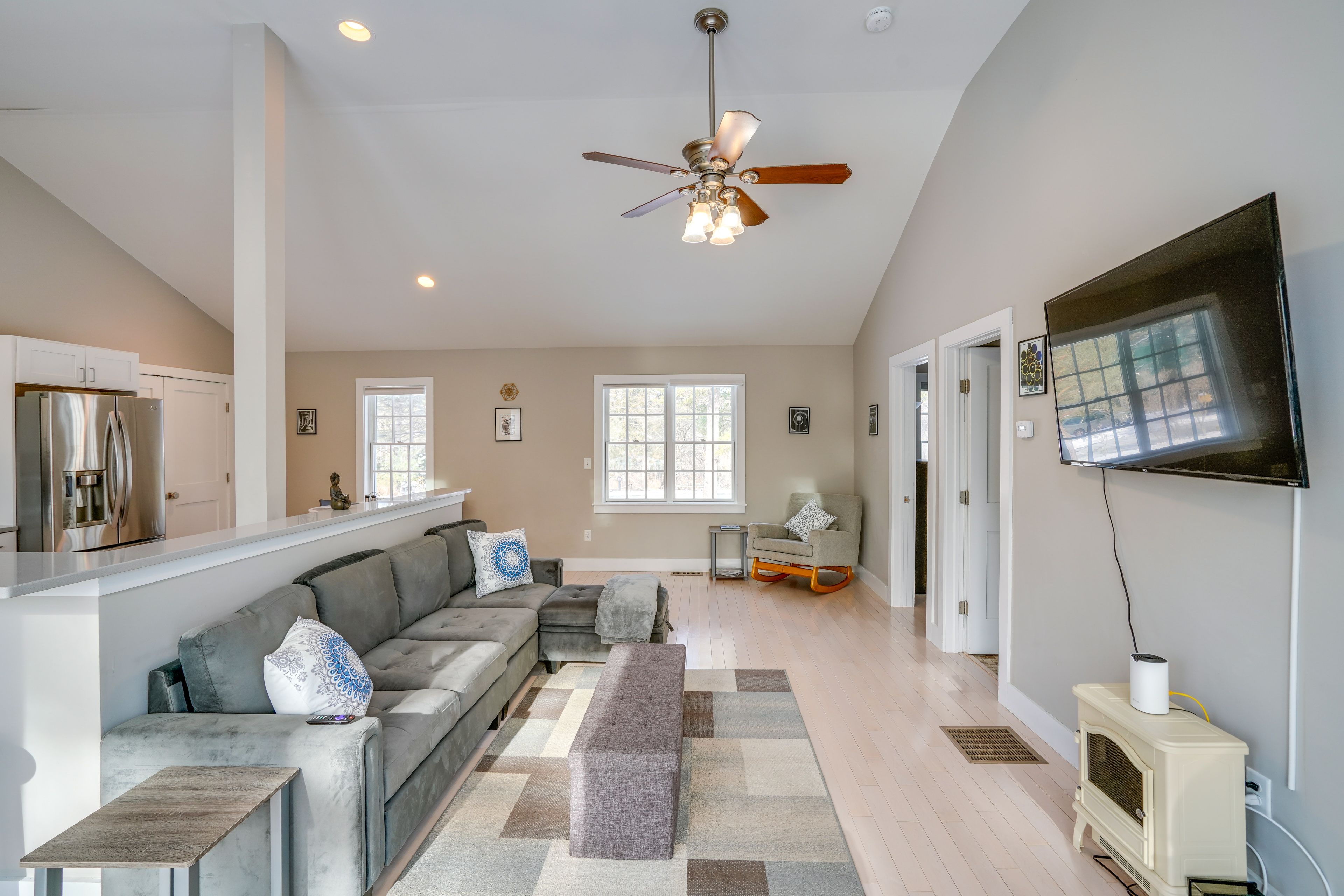 Lee Vacation Rental | 2BR | 1BA | 1,500 Sq Ft | Stairs Required