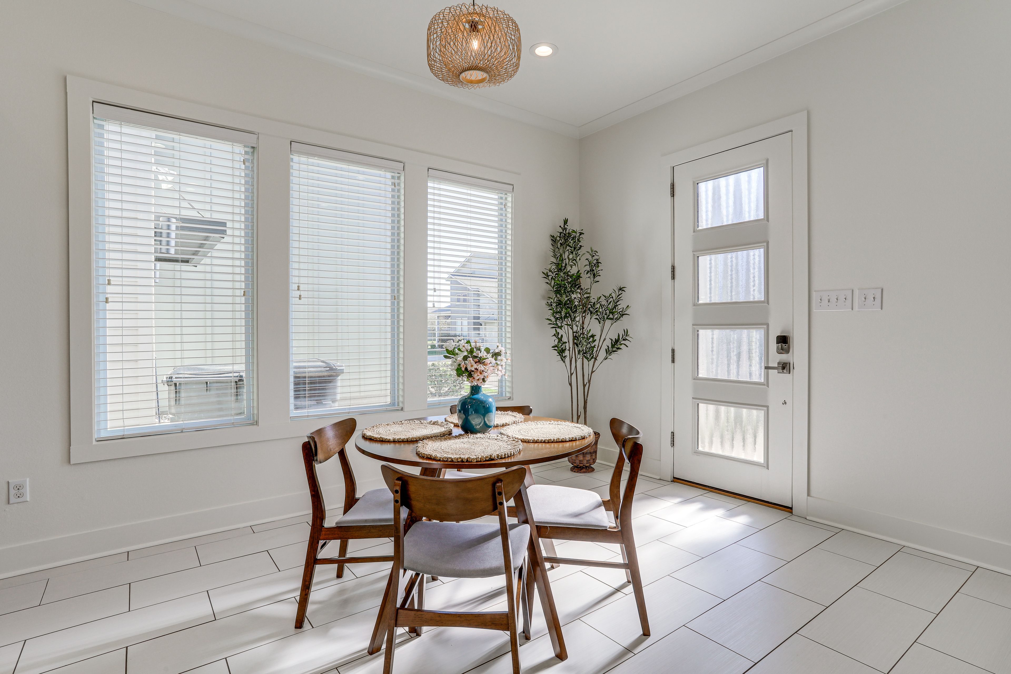 Dining Area | 1st Floor