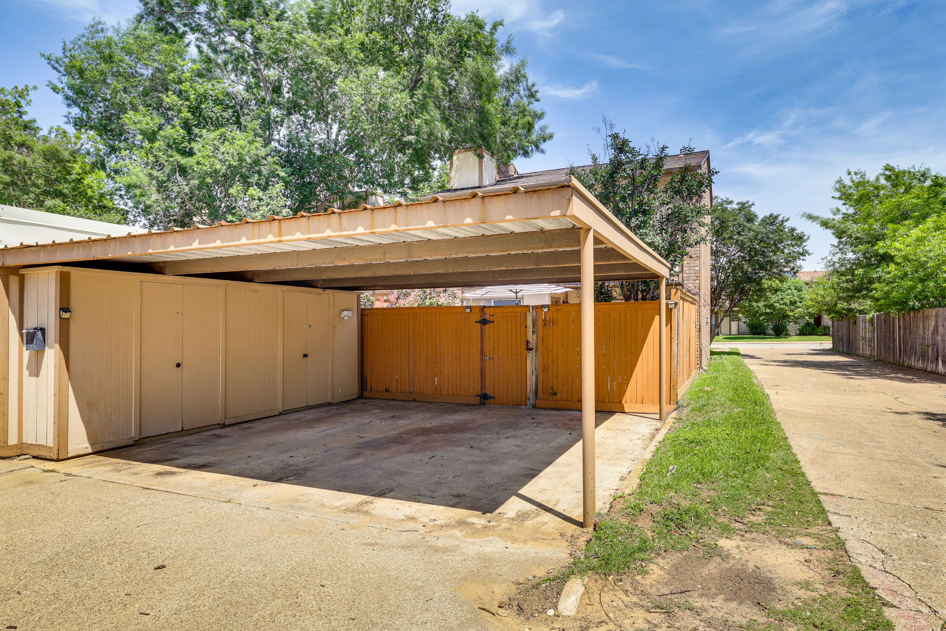 Parking | Carport (2 Vehicles)