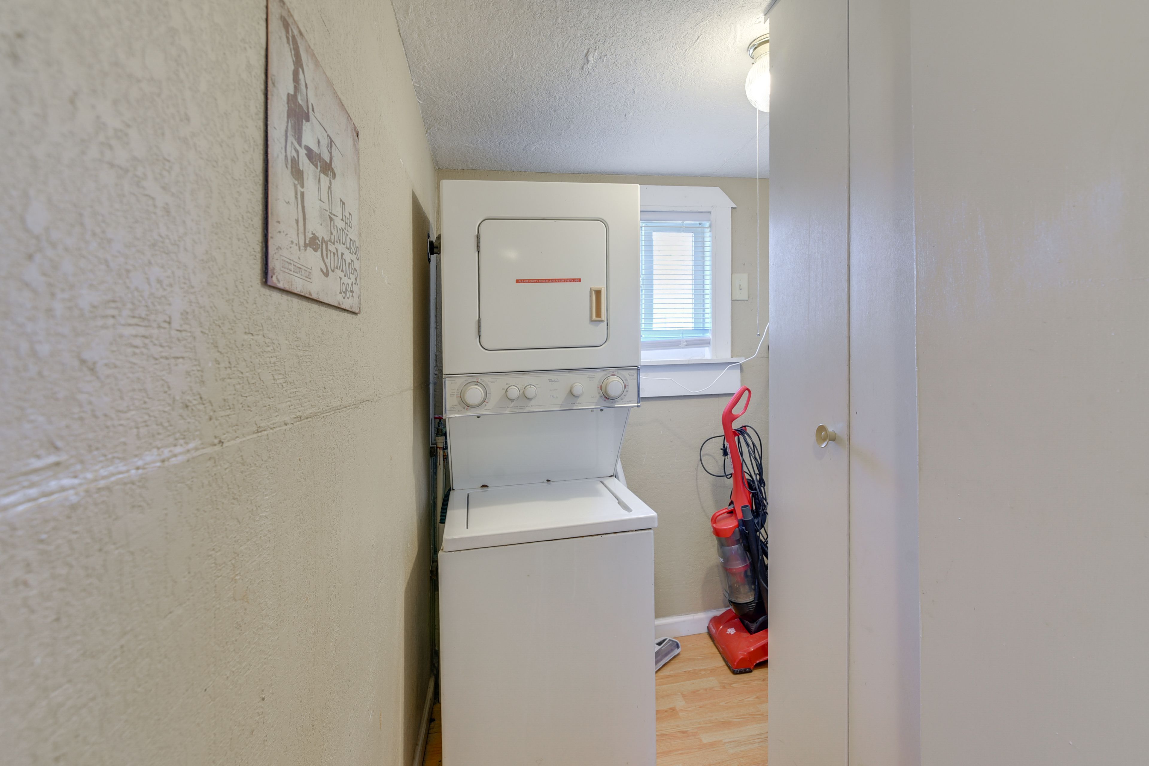 Laundry Area | Washer/Dryer