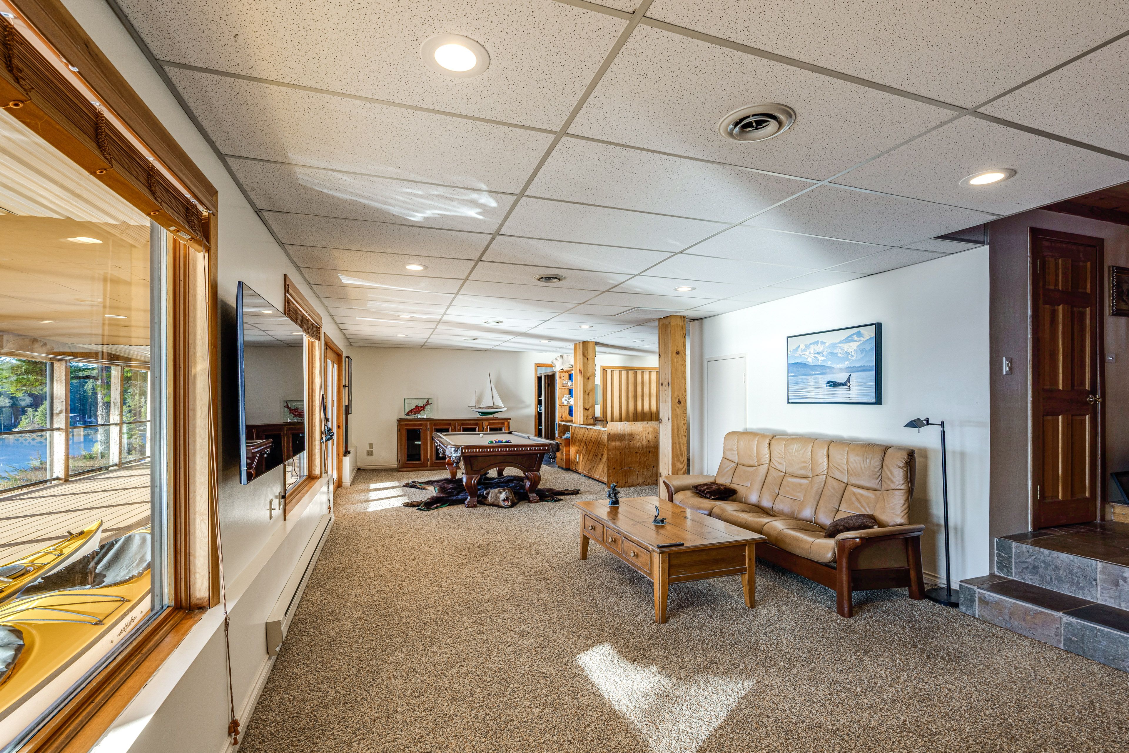 Family Room | Pool Table | Smart TV | 1st Floor