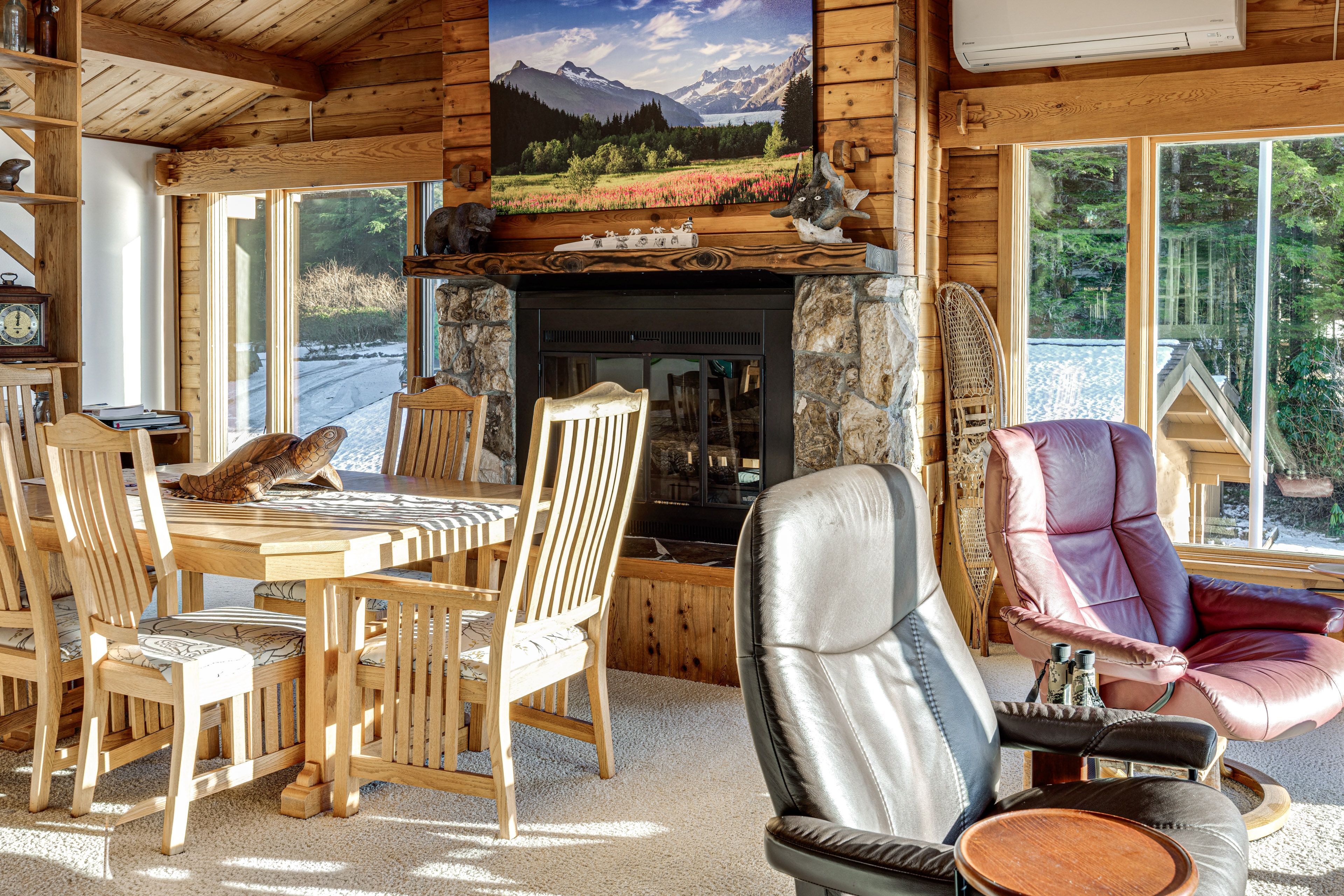 Dining Area | Dishware/Flatware Provided | 2nd Floor