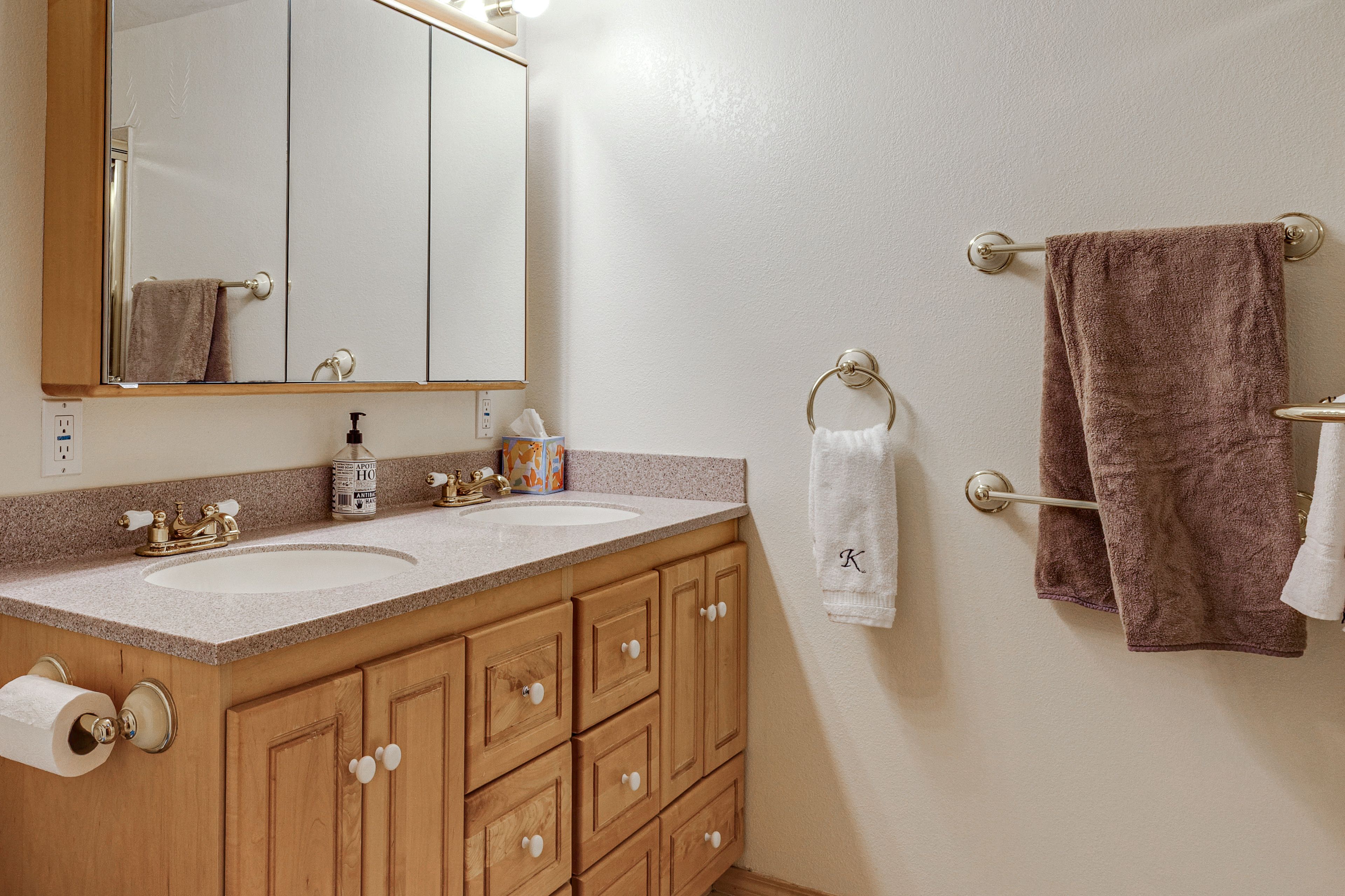 Bathroom | Bathtub/Shower