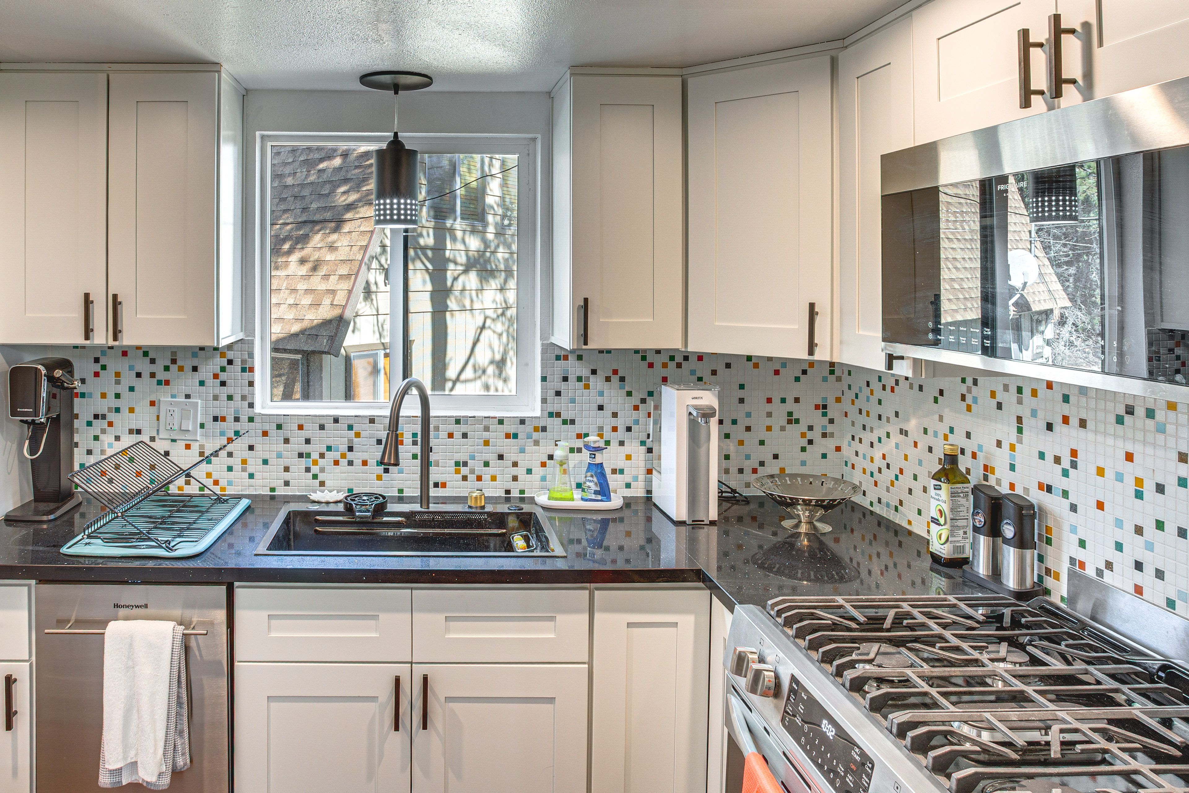 Kitchen | Main Level