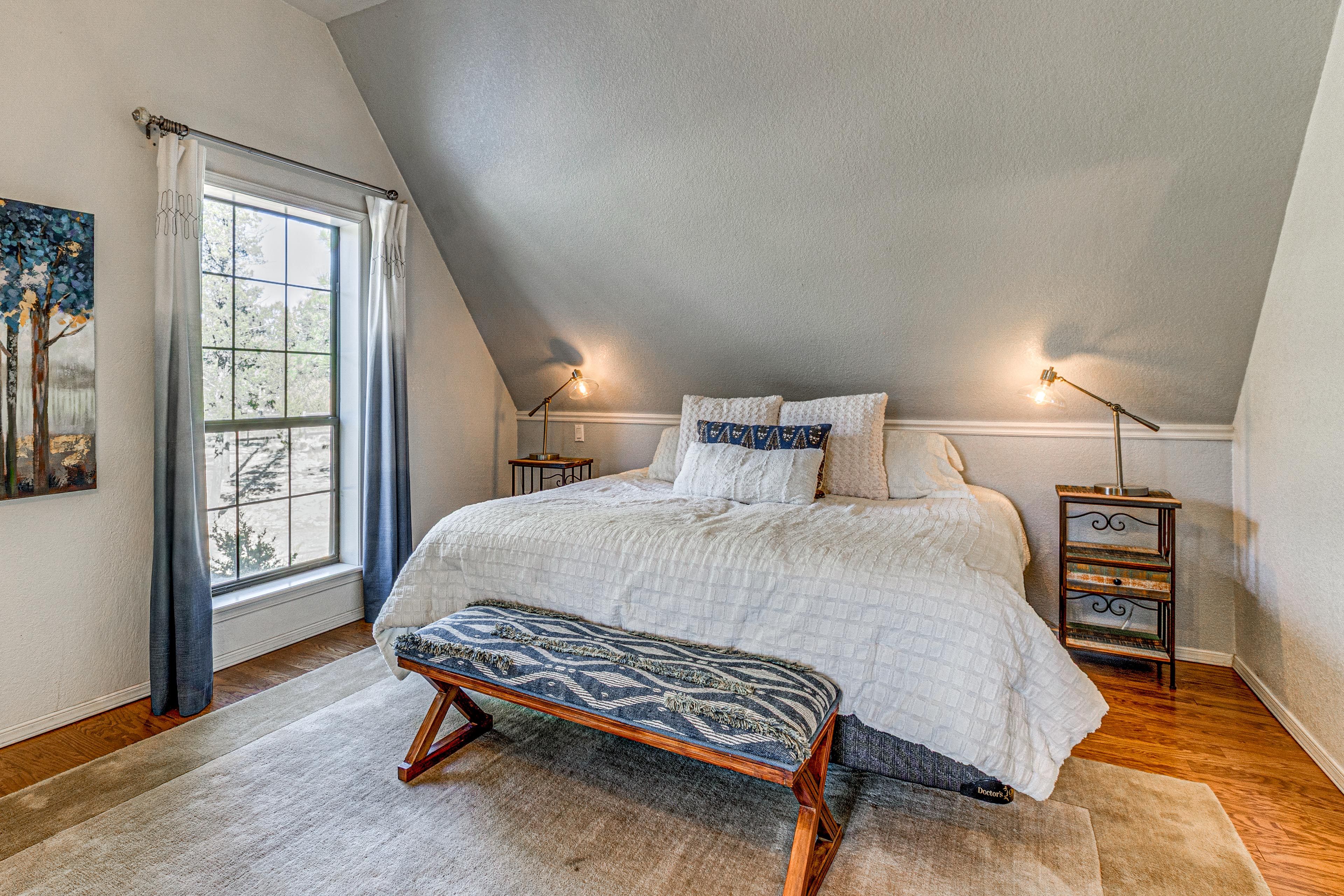 Bedroom 2 | King Bed | 2nd Floor