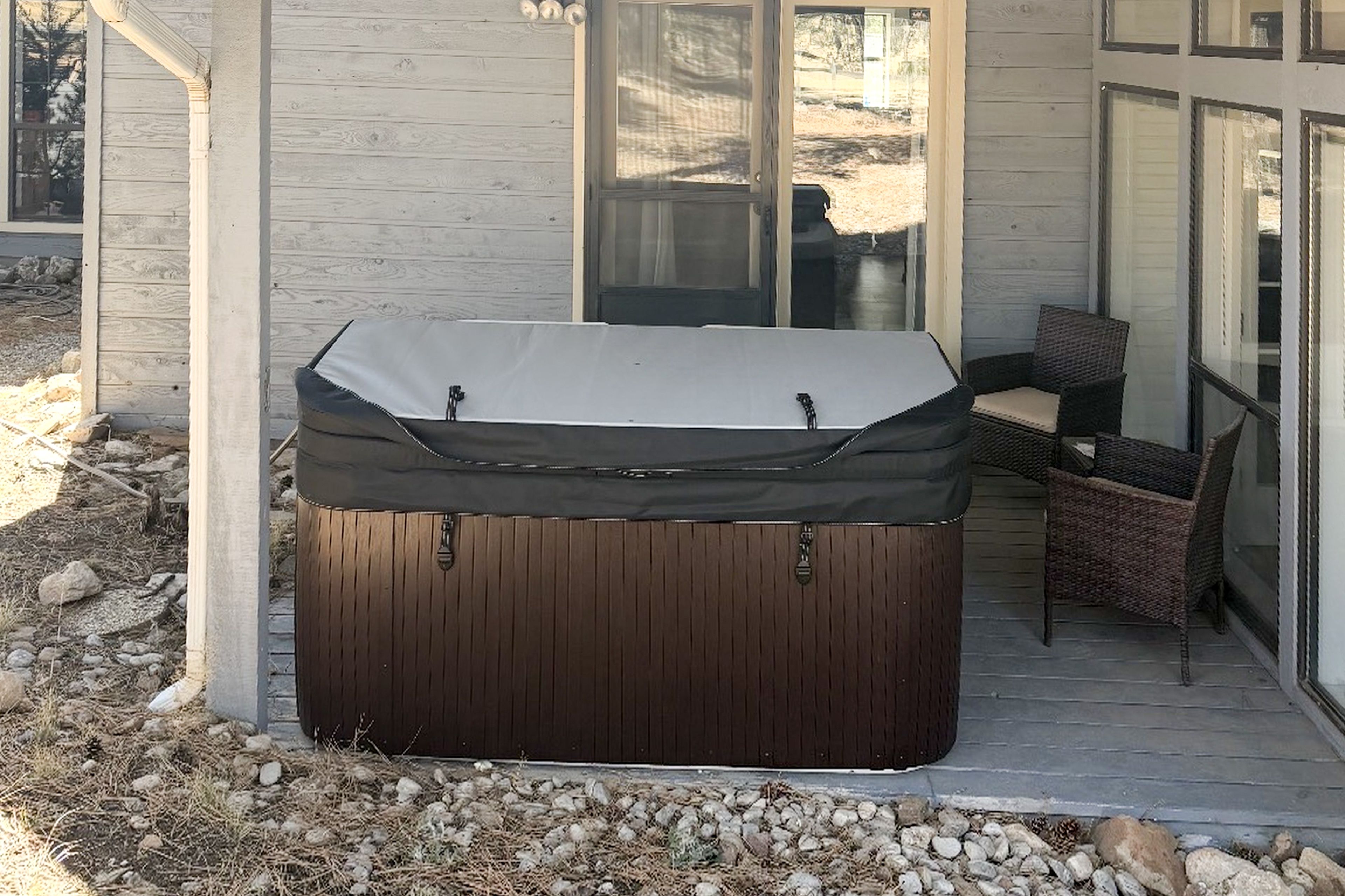 Side Deck | Private Hot Tub