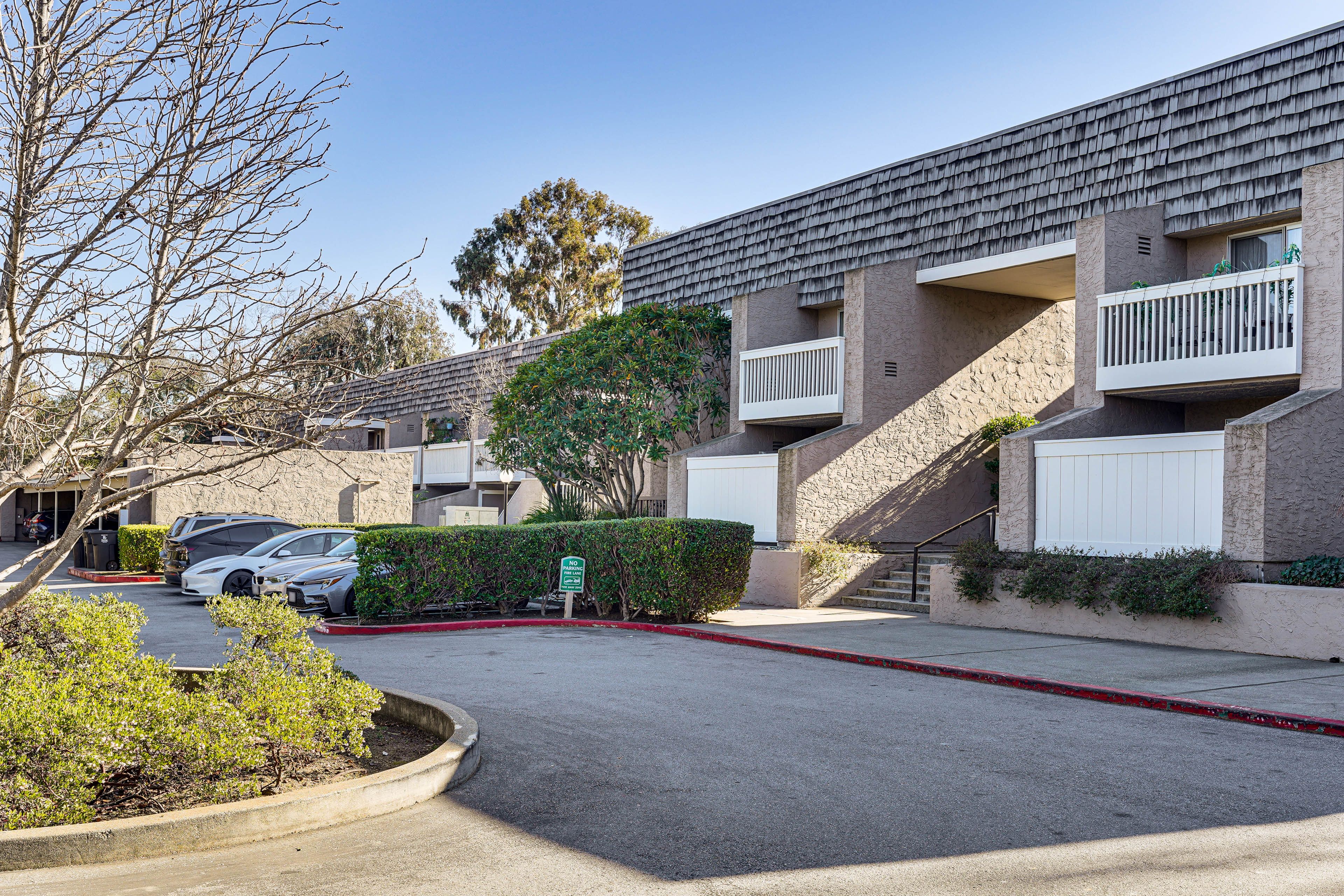 Unlimited Guest Parking (Not Reserved)