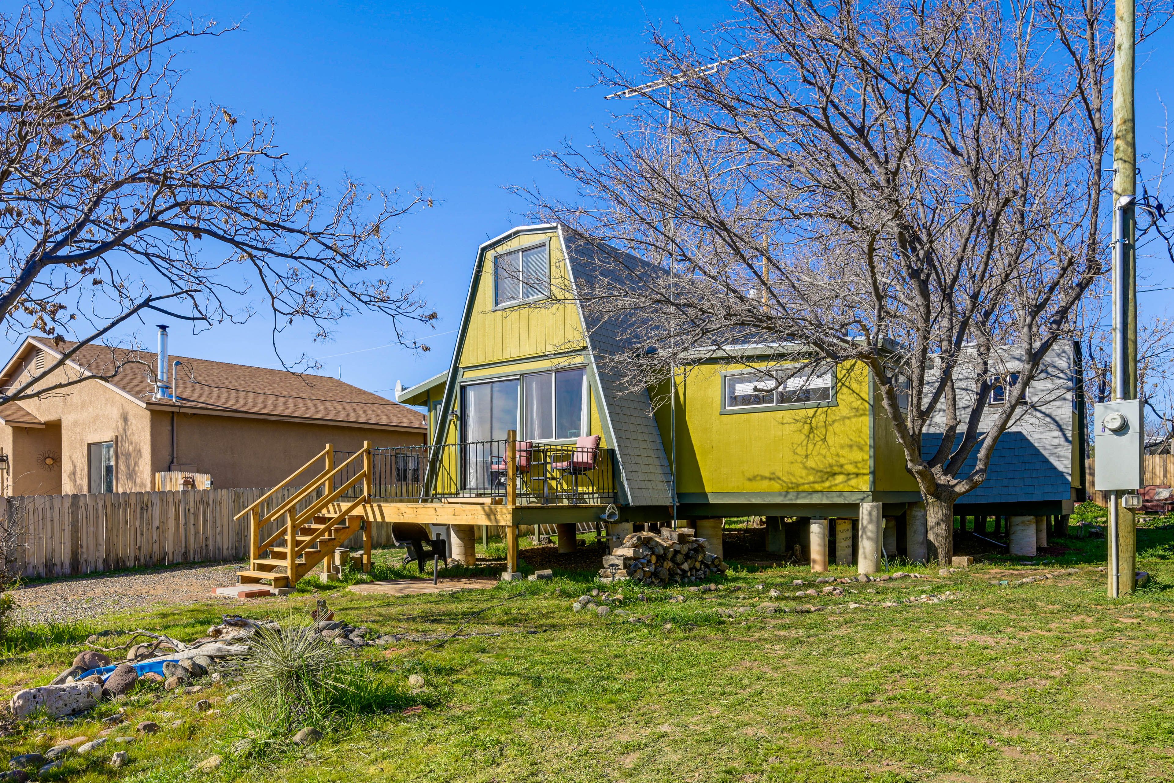 Street Parking (First-Come, First-Served) | 2 Vehicles