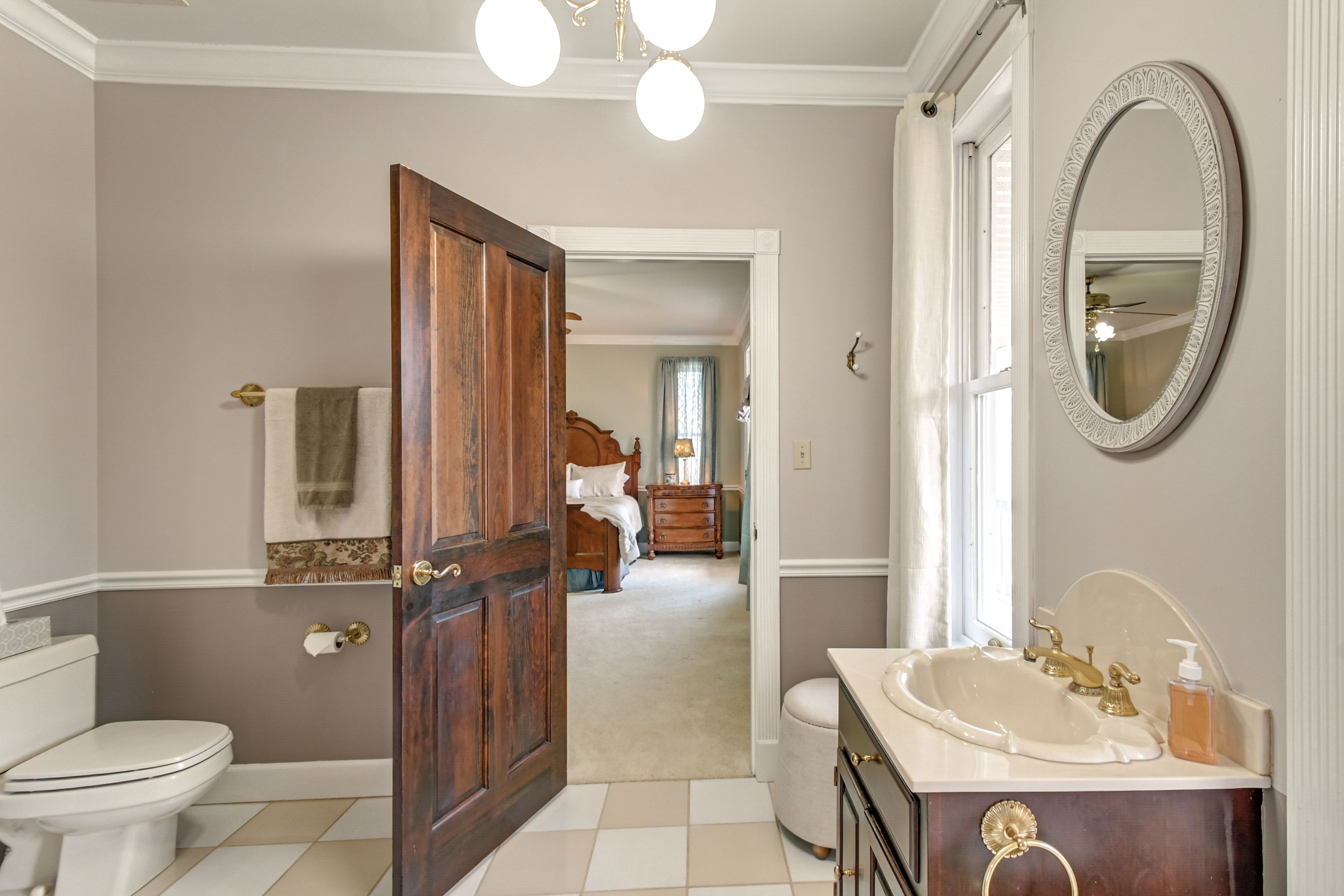 Jack-and-Jill Bathroom | Upper Level