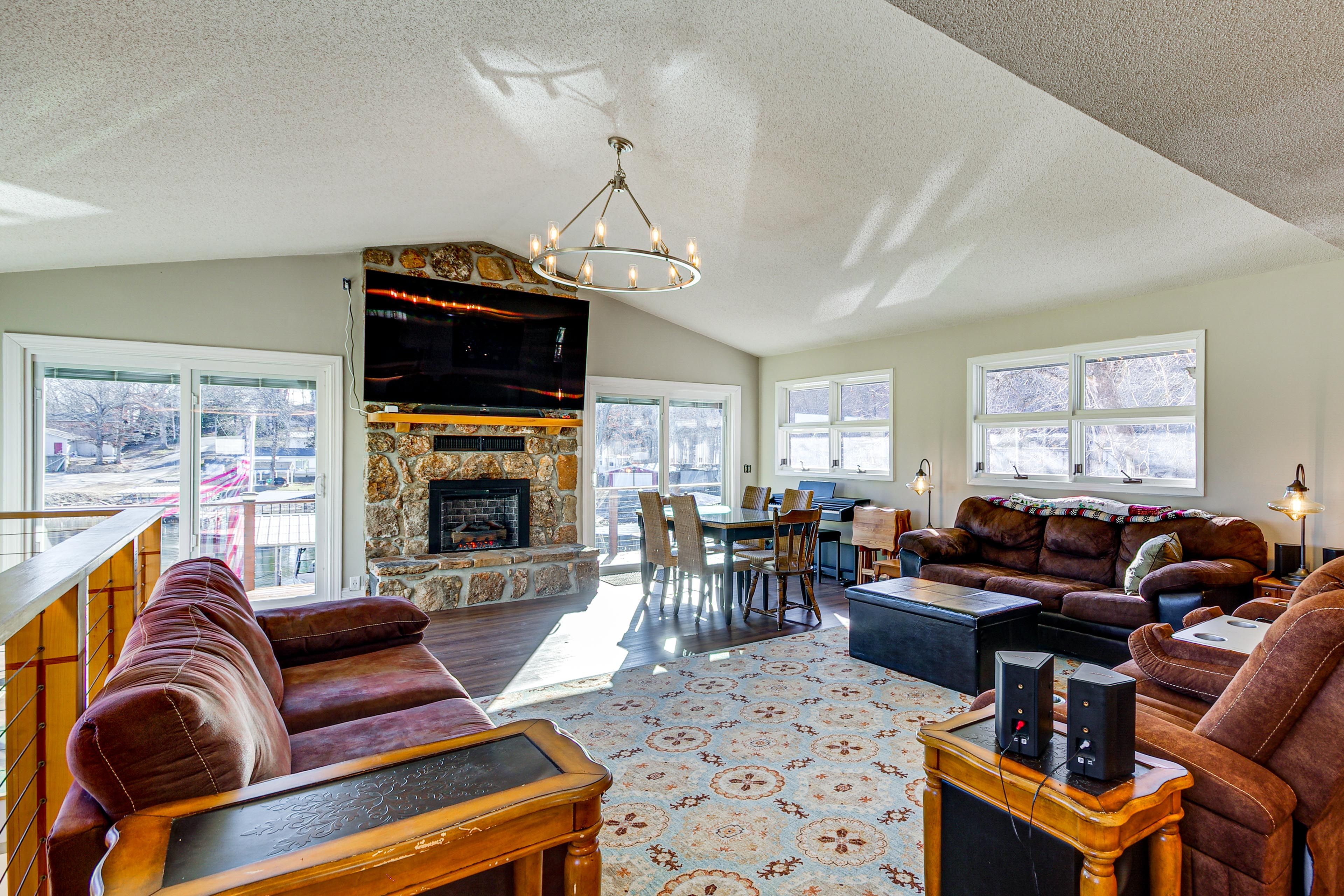 Living Room | Smart TV | Dining Table | Queen Sleeper Sofa