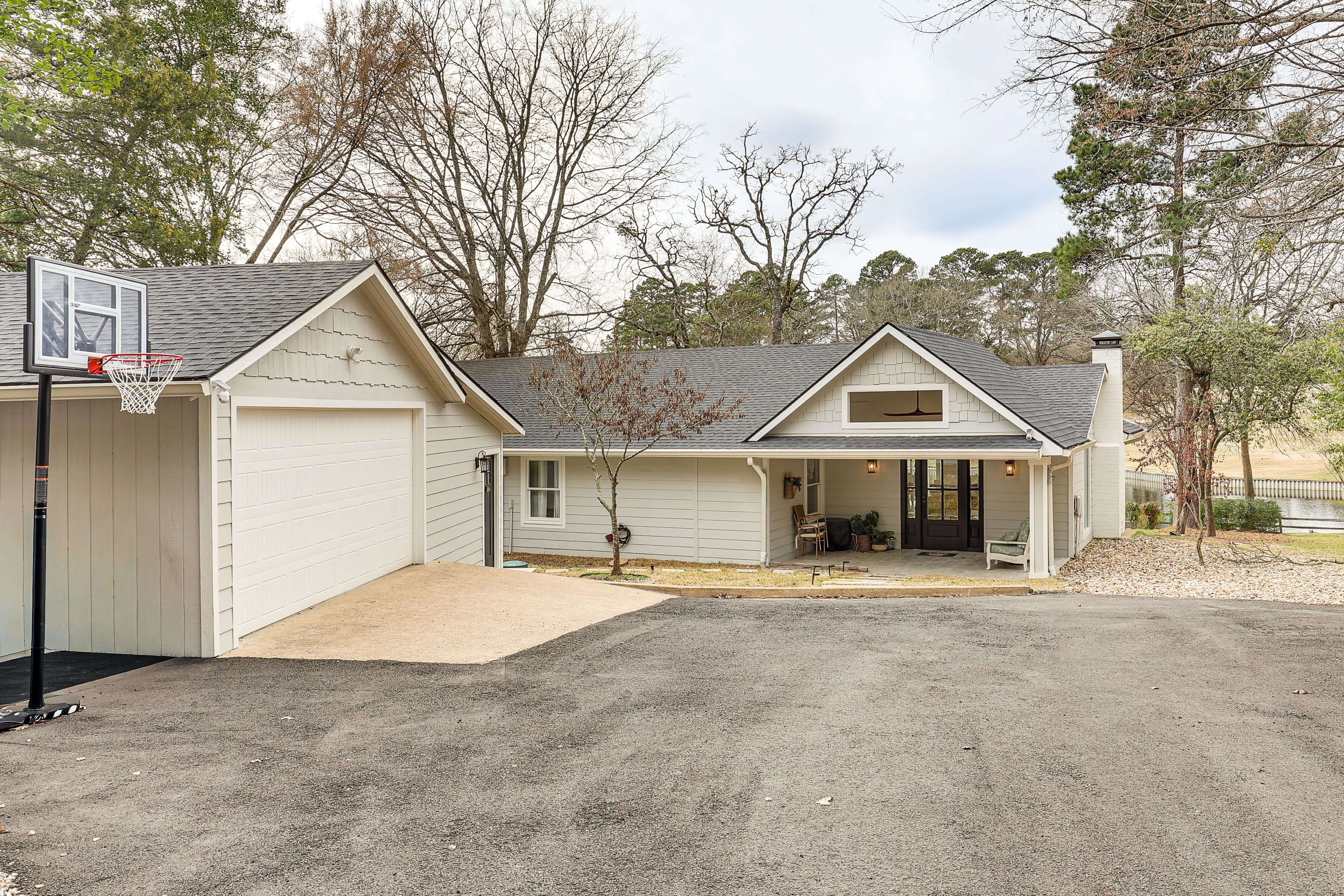 Driveway | Ample Parking