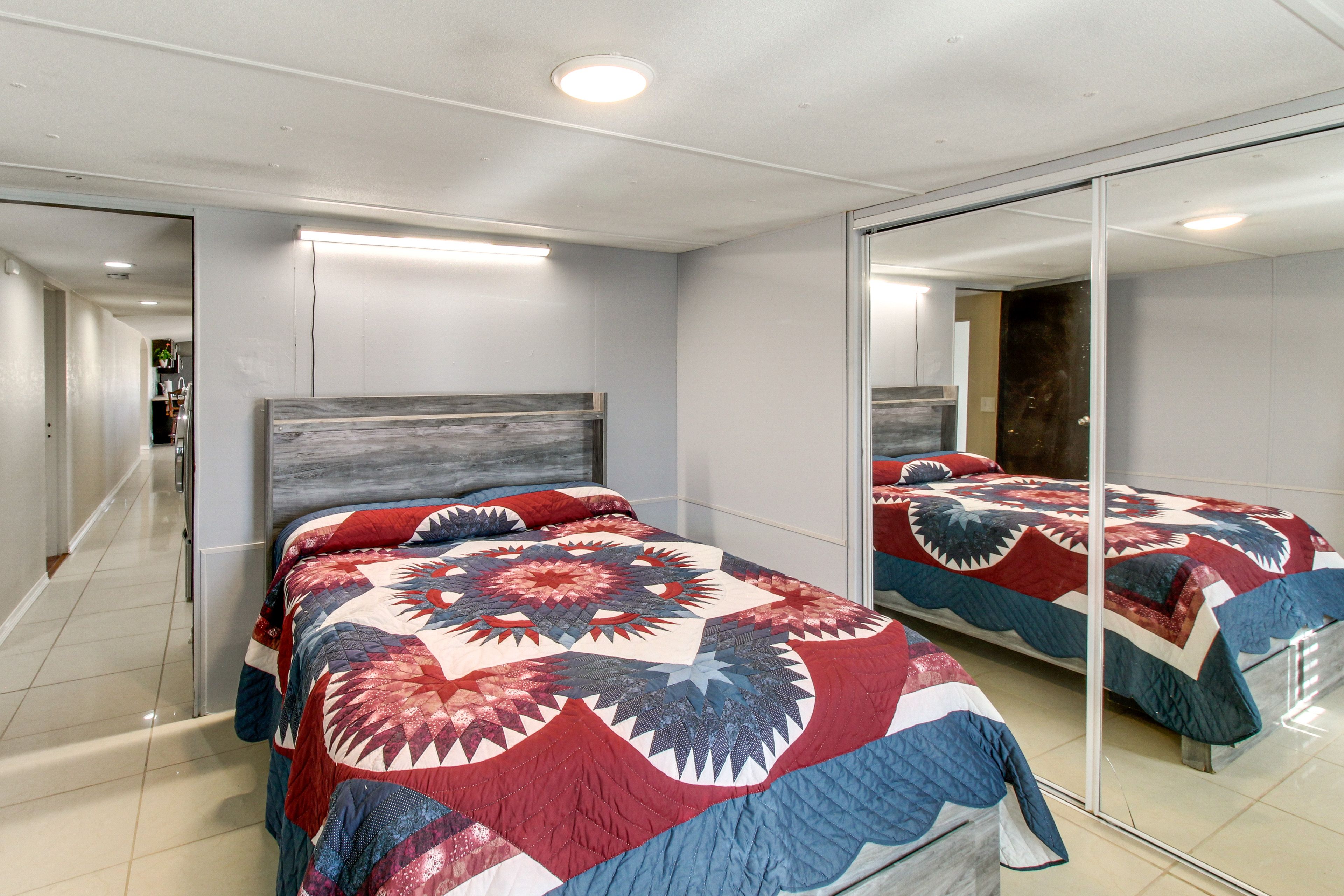 Bedroom 3 | Queen Bed