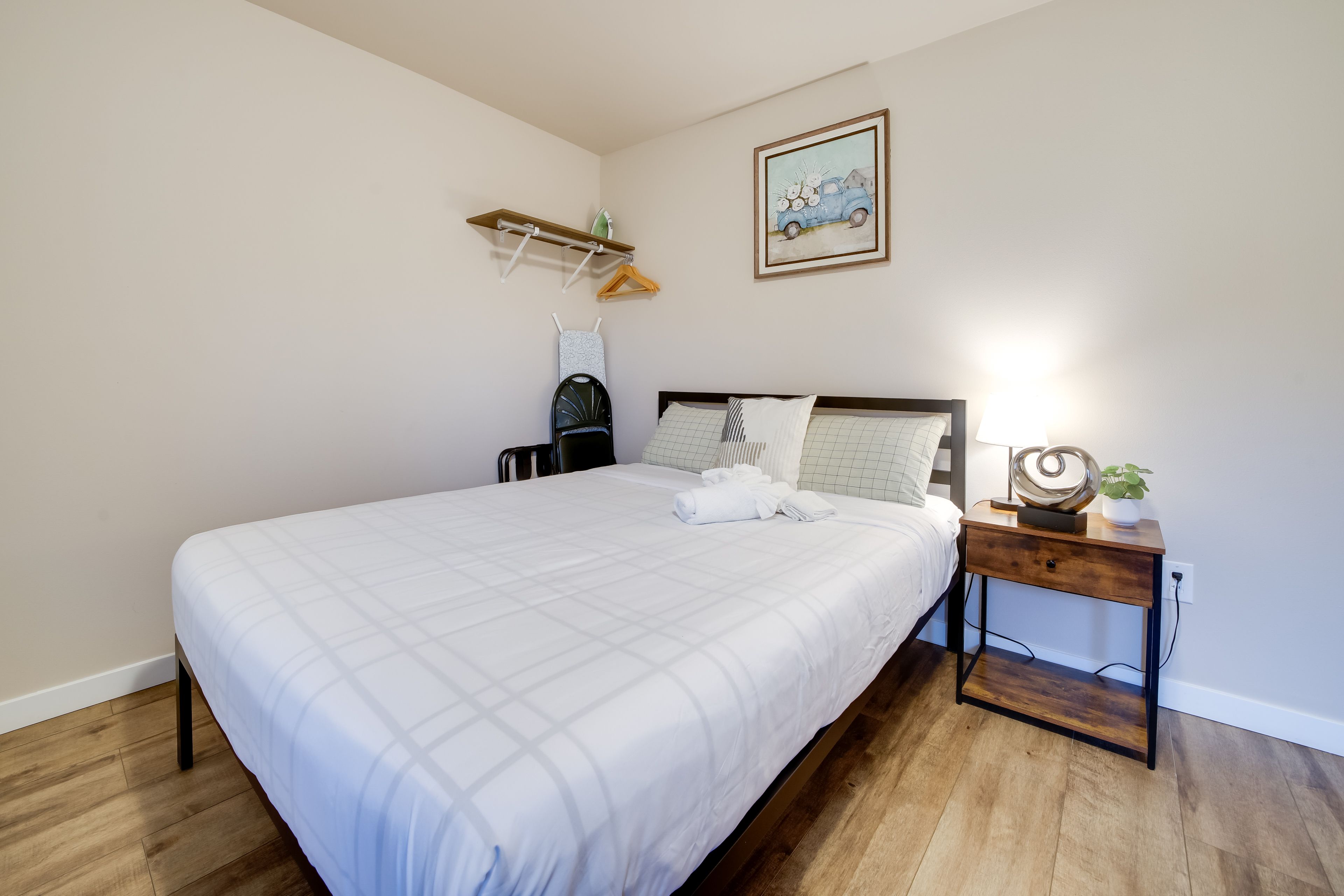 Bedroom 3 | Queen Bed | En-Suite Bathroom | Main Level